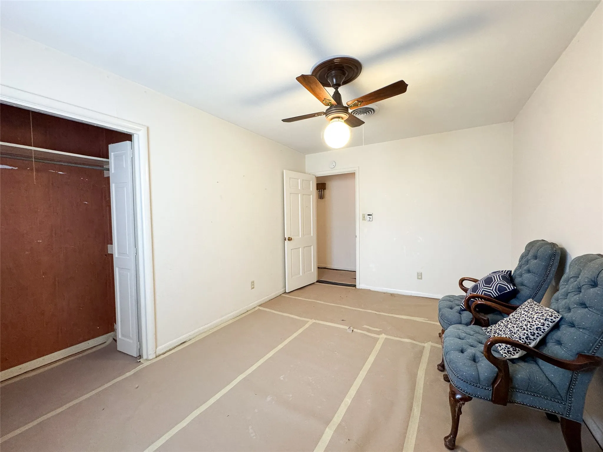 Single Family Residence For Sale in Haskell County , 1601 N Avenue F, Haskell, Texas 79521, 5 Bedroom, 4 Bathroom, 3 Garage spaces, 3,366 Sqft, built in 1958, mls#21362694, Real Estate Agent in Haskell, Homes For Sale in Haskell county, Homes For Sale in Haskell, Realtor in Haskell Texas, Real Estate Brokerage Independent Realty Texas, Luminita Cordes Realtor