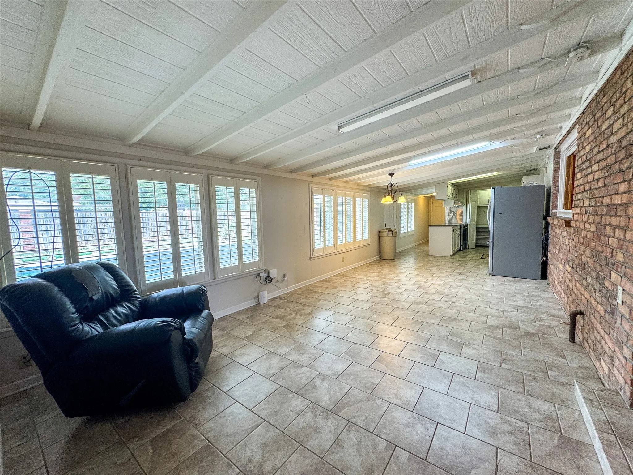 Single Family Residence For Sale in Haskell County , 1601 N Avenue F, Haskell, Texas 79521, 5 Bedroom, 4 Bathroom, 3 Garage spaces, 3,366 Sqft, built in 1958, mls#21362694, Real Estate Agent in Haskell, Homes For Sale in Haskell county, Homes For Sale in Haskell, Realtor in Haskell Texas, Real Estate Brokerage Independent Realty Texas, Luminita Cordes Realtor