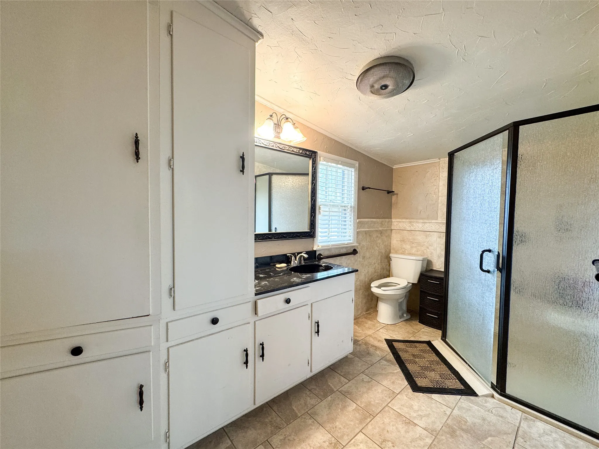 Single Family Residence For Sale in Haskell County , 1601 N Avenue F, Haskell, Texas 79521, 5 Bedroom, 4 Bathroom, 3 Garage spaces, 3,366 Sqft, built in 1958, mls#21362694, Real Estate Agent in Haskell, Homes For Sale in Haskell county, Homes For Sale in Haskell, Realtor in Haskell Texas, Real Estate Brokerage Independent Realty Texas, Luminita Cordes Realtor