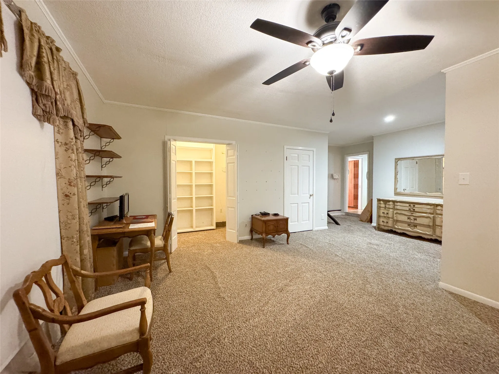 Single Family Residence For Sale in Haskell County , 1601 N Avenue F, Haskell, Texas 79521, 5 Bedroom, 4 Bathroom, 3 Garage spaces, 3,366 Sqft, built in 1958, mls#21362694, Real Estate Agent in Haskell, Homes For Sale in Haskell county, Homes For Sale in Haskell, Realtor in Haskell Texas, Real Estate Brokerage Independent Realty Texas, Luminita Cordes Realtor