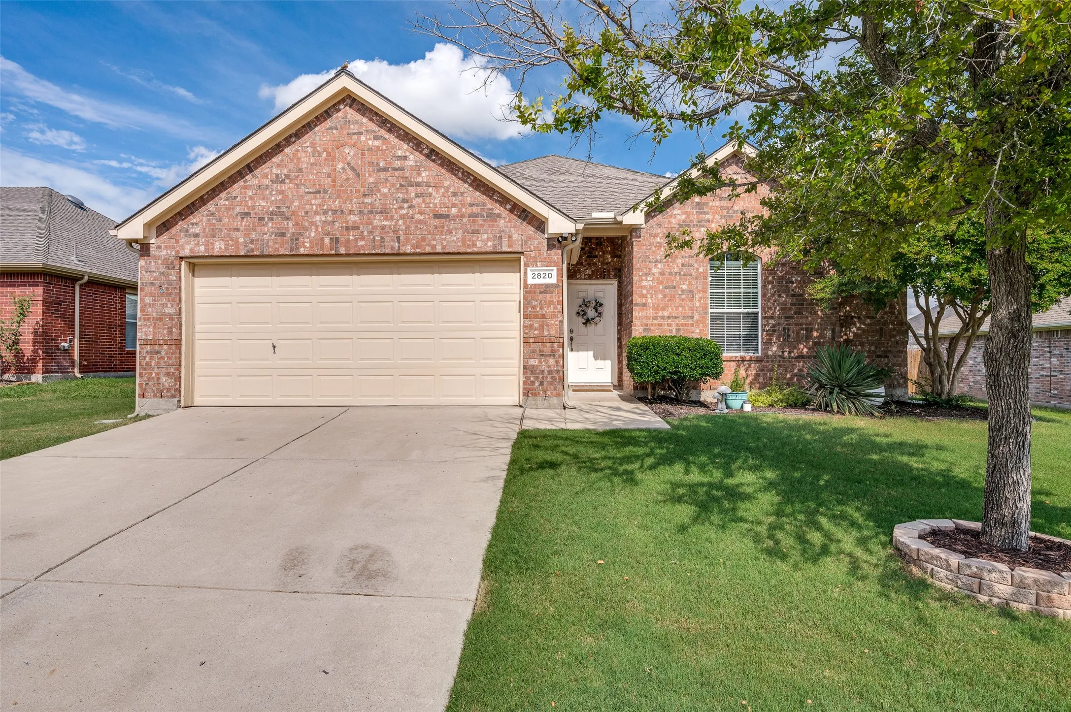 Single Family Residence For Sale in Collin County , 2820 Saddlebred Trail, Celina, Texas 75009, 4 Bedroom, 2 Bathroom, 2 Garage spaces, 1,941 Sqft, built in 2004, mls#21403560, Real Estate Agent in Celina, Homes For Sale in Collin county, Homes For Sale in Celina, Realtor in Celina Texas, Real Estate Brokerage Independent Realty Texas, Luminita Cordes Realtor