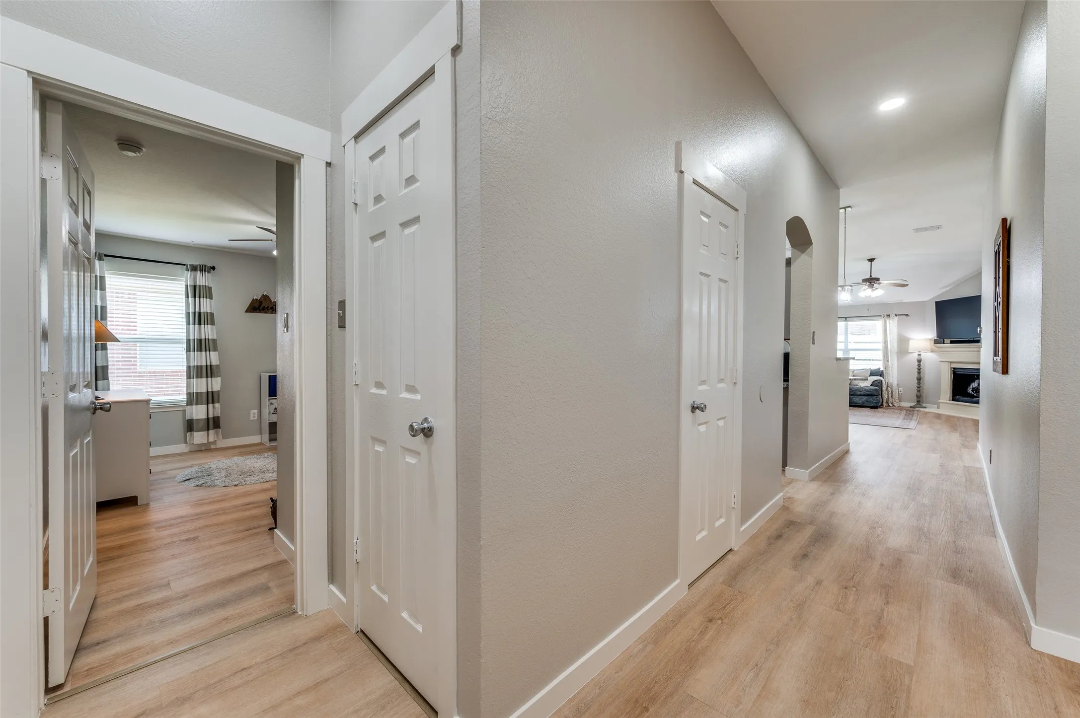 Single Family Residence For Sale in Collin County , 2820 Saddlebred Trail, Celina, Texas 75009, 4 Bedroom, 2 Bathroom, 2 Garage spaces, 1,941 Sqft, built in 2004, mls#21403560, Real Estate Agent in Celina, Homes For Sale in Collin county, Homes For Sale in Celina, Realtor in Celina Texas, Real Estate Brokerage Independent Realty Texas, Luminita Cordes Realtor