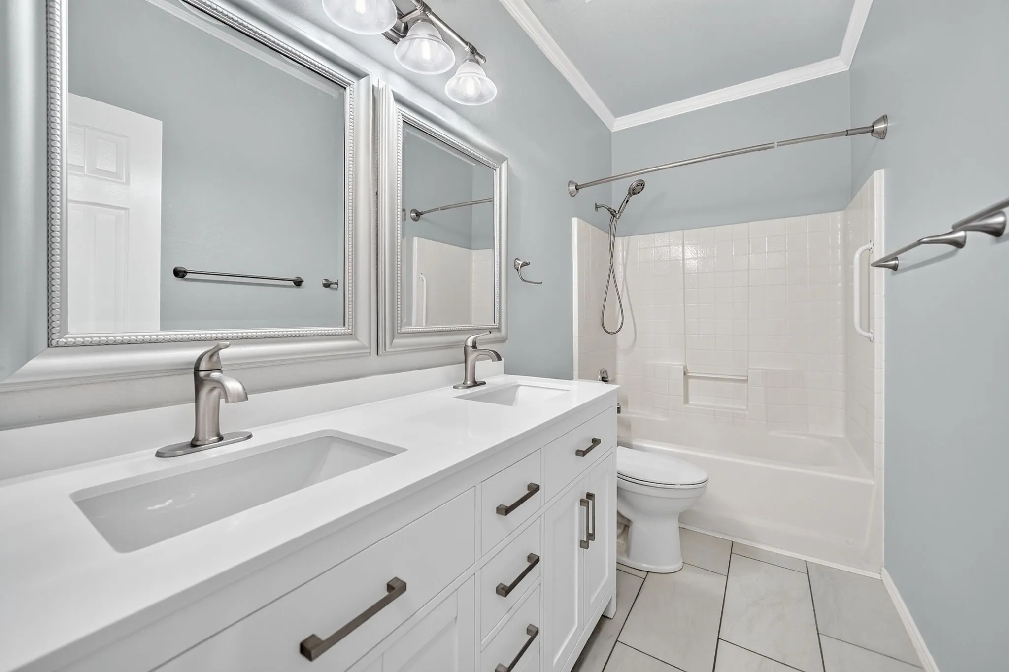 Single Family Residence For Sale in Dallas County , 10601 Augusta Lane, Rowlett, Texas 75089, 4 Bedroom, 2 Bathroom, 2 Garage spaces, 2,097 Sqft, built in 2000, mls#21396688, Real Estate Agent in Rowlett, Homes For Sale in Dallas county, Homes For Sale in Rowlett, Realtor in Rowlett Texas, Real Estate Brokerage Independent Realty Texas, Luminita Cordes Realtor