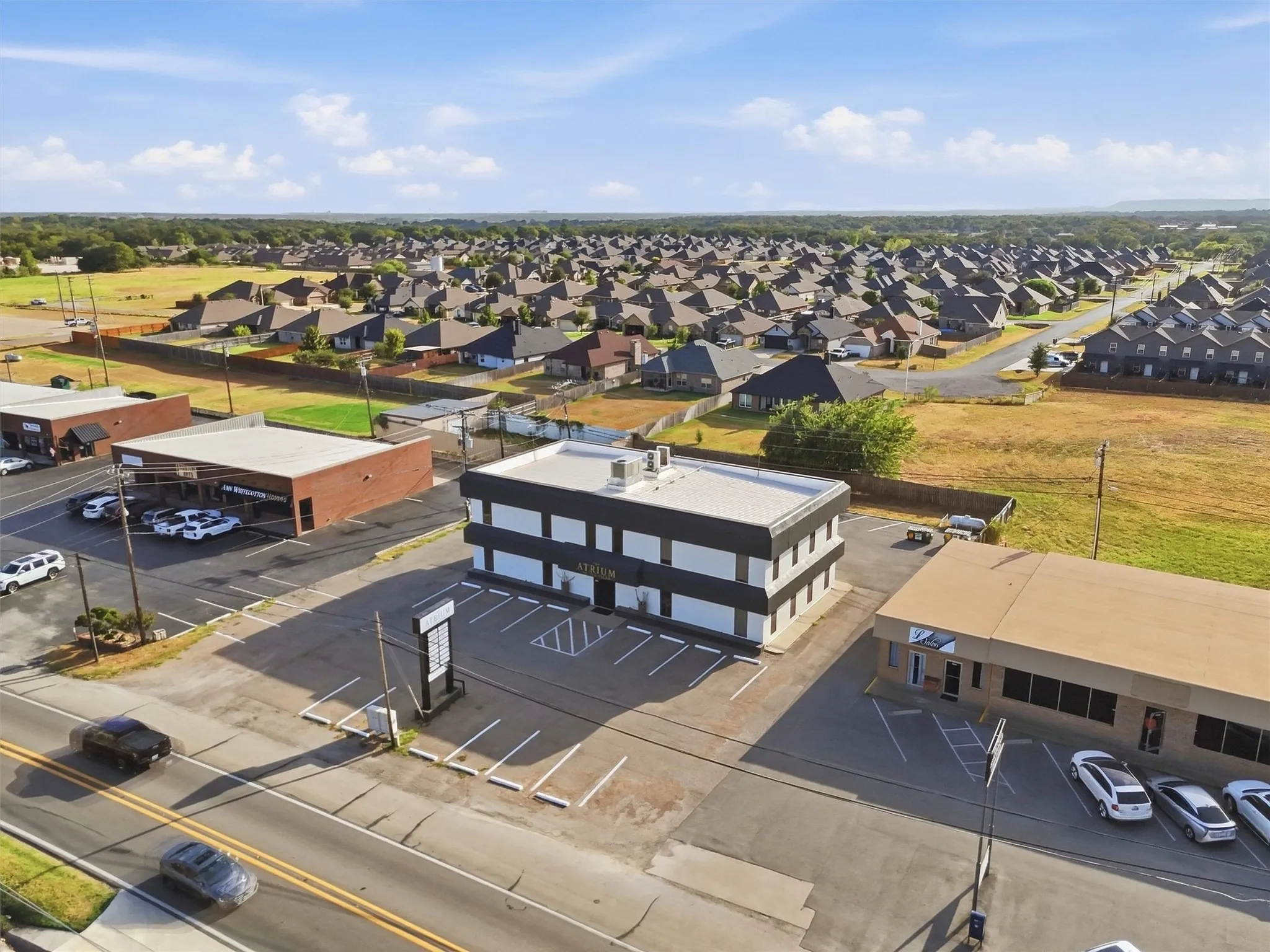 Office For Rent in Hood County , 3230 Fall Creek Highway, Granbury, Texas 76049, 0, 0, Garage spaces, 0 Sqft, built in 1986, mls#21400486, Real Estate Agent in Granbury, Homes For Rent in Hood county, Homes For Rent in Granbury, Realtor in Granbury Texas, Real Estate Brokerage Independent Realty Texas, Luminita Cordes Realtor
