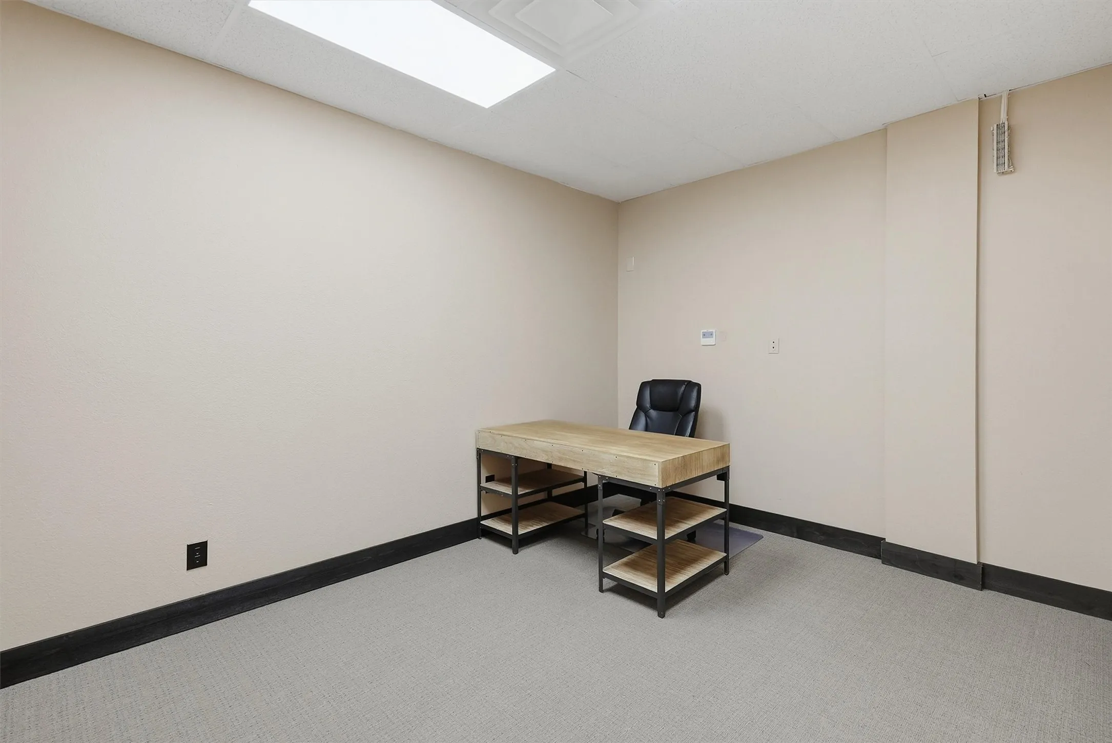 Office For Rent in Hood County , 3230 Fall Creek Highway, Granbury, Texas 76049, 0, 0, Garage spaces, 0 Sqft, built in 1986, mls#21400486, Real Estate Agent in Granbury, Homes For Rent in Hood county, Homes For Rent in Granbury, Realtor in Granbury Texas, Real Estate Brokerage Independent Realty Texas, Luminita Cordes Realtor