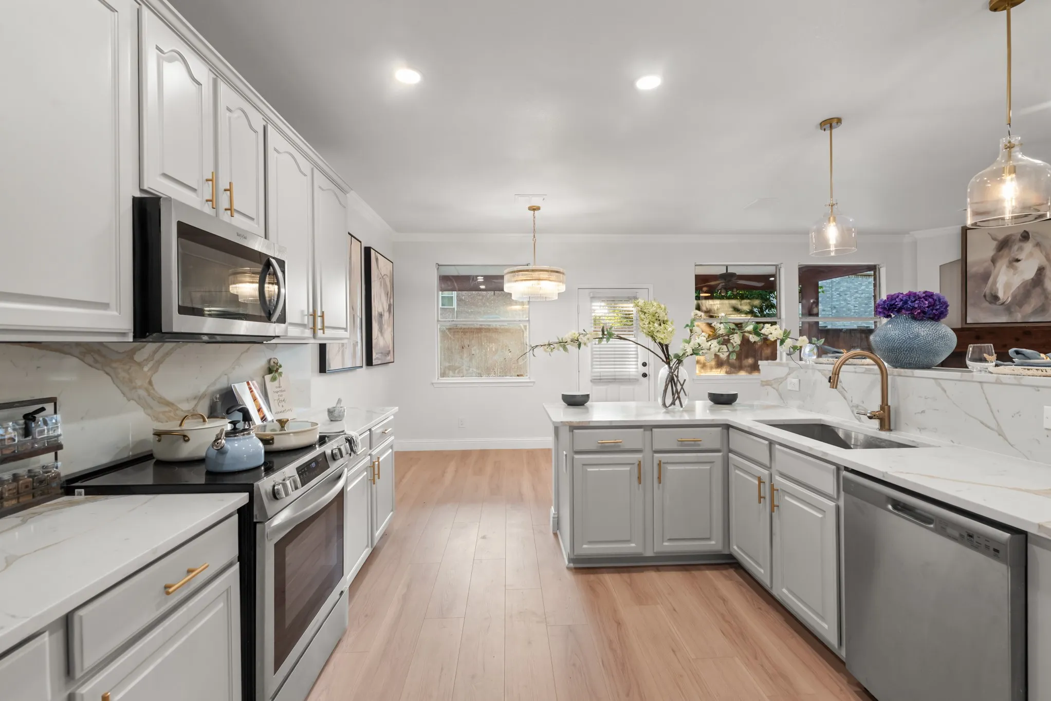 Single Family Residence For Sale in Collin County , 2208 Sheldon Drive, Mc Kinney, Texas 75072, 5 Bedroom, 4 Bathroom, 2 Garage spaces, 3,231 Sqft, built in 2001, mls#21403580, Real Estate Agent in Mc Kinney, Homes For Sale in Collin county, Homes For Sale in Mc Kinney, Realtor in Mc Kinney Texas, Real Estate Brokerage Independent Realty Texas, Luminita Cordes Realtor
