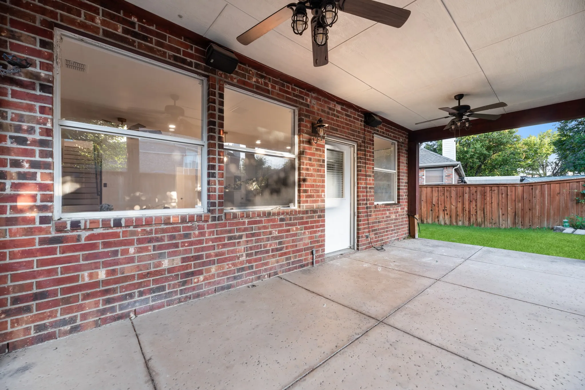 Single Family Residence For Sale in Collin County , 2208 Sheldon Drive, Mc Kinney, Texas 75072, 5 Bedroom, 4 Bathroom, 2 Garage spaces, 3,231 Sqft, built in 2001, mls#21403580, Real Estate Agent in Mc Kinney, Homes For Sale in Collin county, Homes For Sale in Mc Kinney, Realtor in Mc Kinney Texas, Real Estate Brokerage Independent Realty Texas, Luminita Cordes Realtor