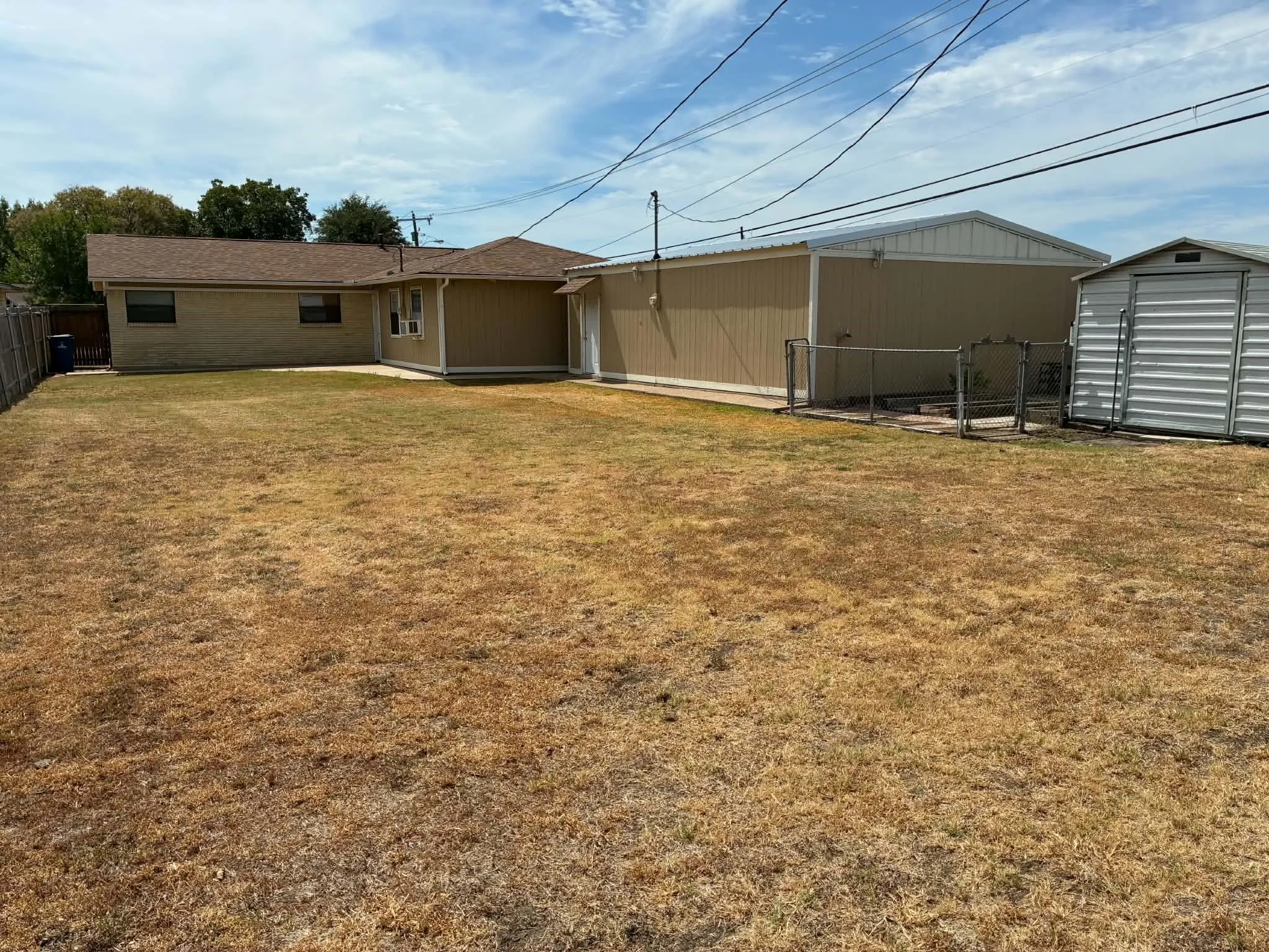 Single Family Residence For Sale in Tarrant County , 3701 Bluebell Drive, Everman, Texas 76140, 3 Bedroom, 2 Bathroom, 2 Garage spaces, 1,504 Sqft, built in 1964, mls#21394890, Real Estate Agent in Everman, Homes For Sale in Tarrant county, Homes For Sale in Everman, Realtor in Everman Texas, Real Estate Brokerage Independent Realty Texas, Luminita Cordes Realtor