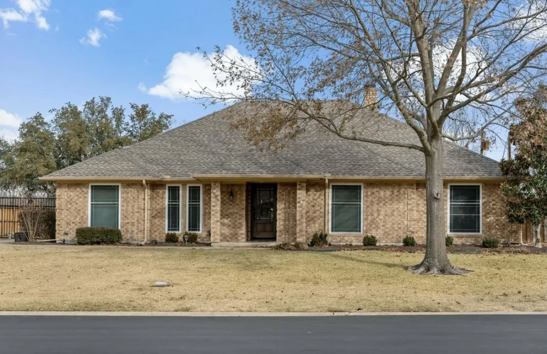 Single Family Residence For Rent in Dallas County , 1603 Vicksburg Drive, Sachse, Texas 75048, 3 Bedroom, 2 Bathroom, 2 Garage spaces, 1,985 Sqft, built in 1977, mls#21403583, Real Estate Agent in Sachse, Homes For Rent in Dallas county, Homes For Rent in Sachse, Realtor in Sachse Texas, Real Estate Brokerage Independent Realty Texas, Luminita Cordes Realtor