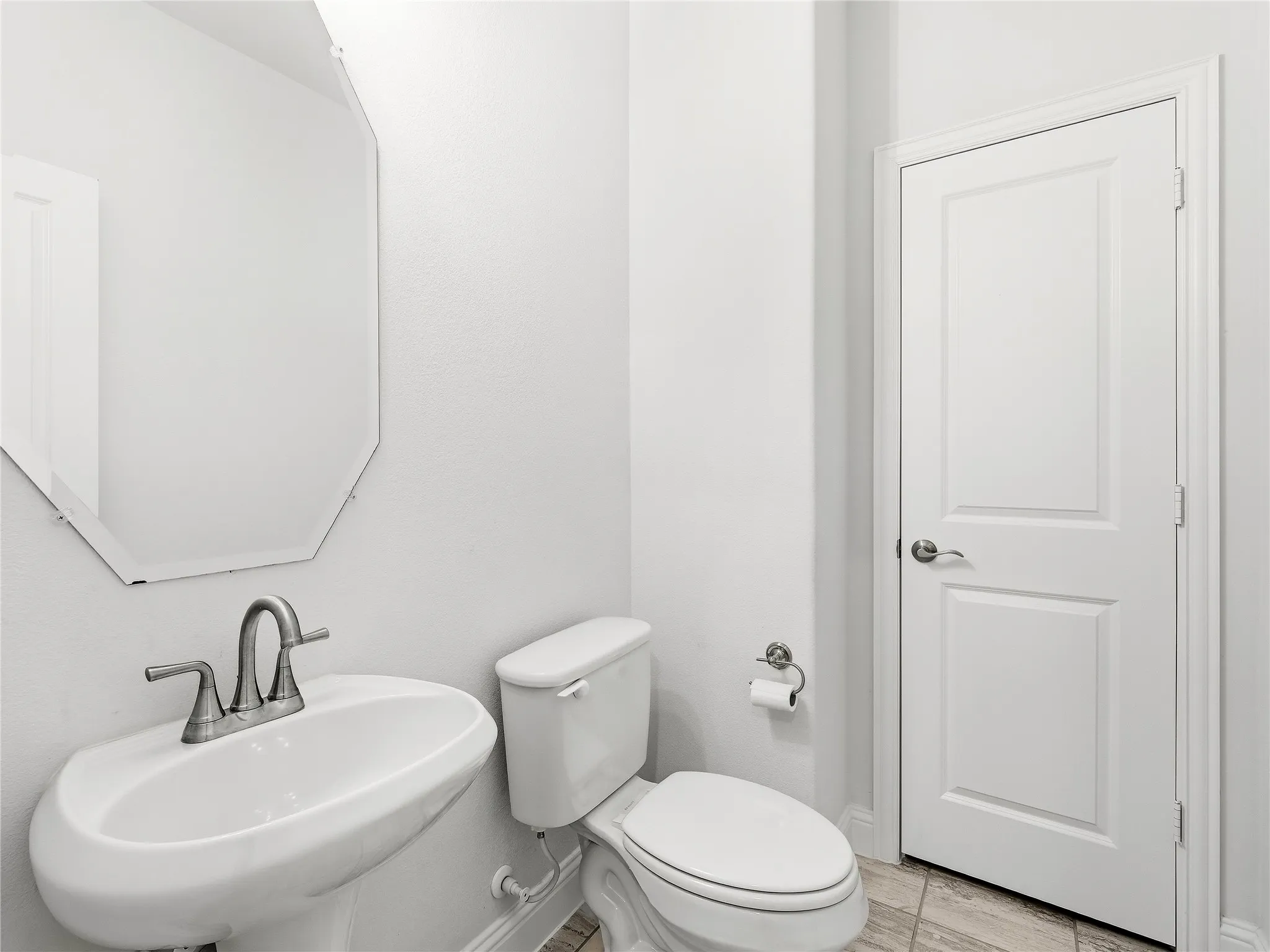 Single Family Residence For Rent in Collin County , 913 Peabody Drive, Mc Kinney, Texas 75071, 5 Bedroom, 4 Bathroom, 2 Garage spaces, 4,200 Sqft, built in 2023, mls#21398602, Real Estate Agent in Mc Kinney, Homes For Rent in Collin county, Homes For Rent in Mc Kinney, Realtor in Mc Kinney Texas, Real Estate Brokerage Independent Realty Texas, Luminita Cordes Realtor