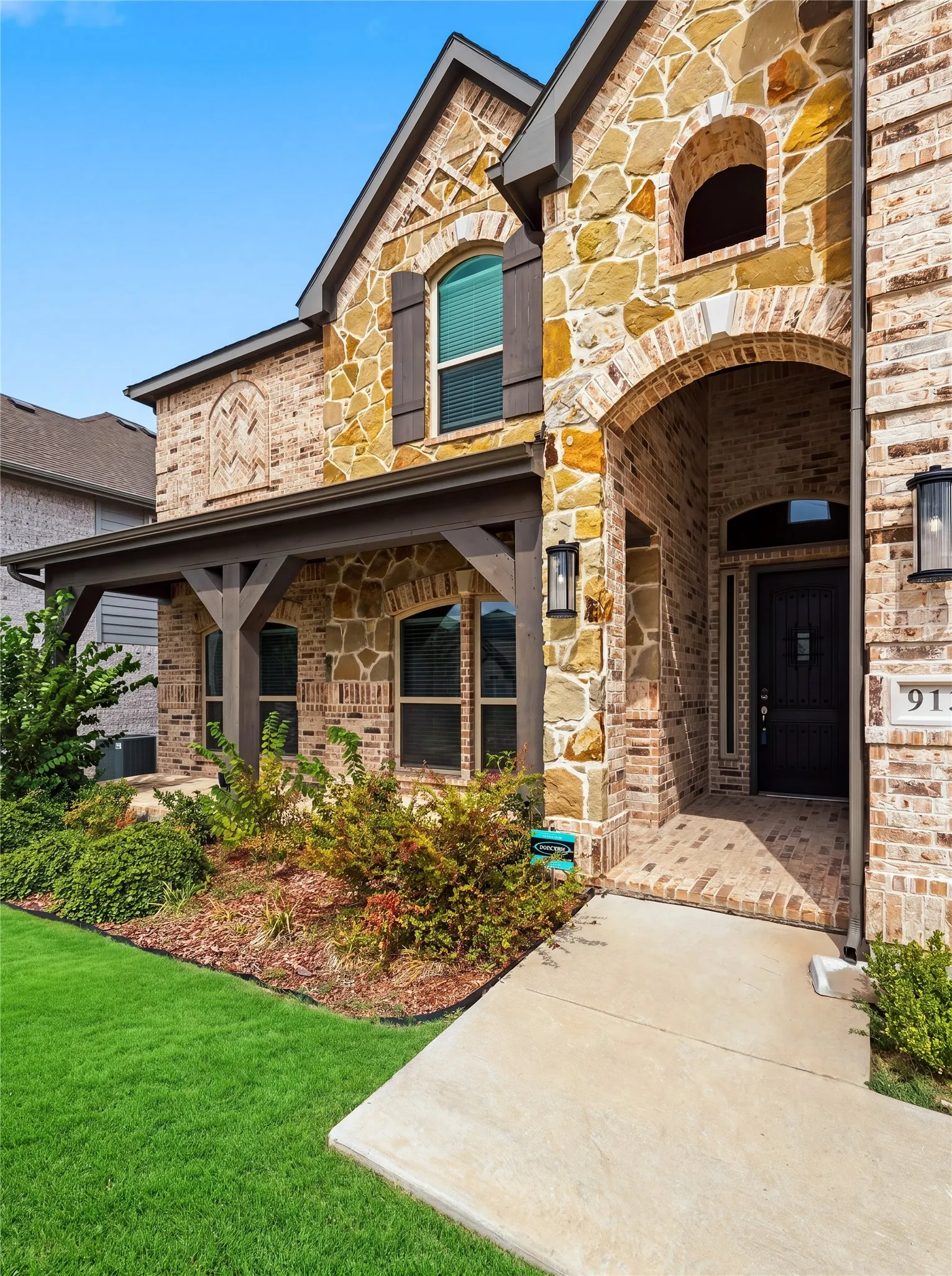 Single Family Residence For Rent in Collin County , 913 Peabody Drive, Mc Kinney, Texas 75071, 5 Bedroom, 4 Bathroom, 2 Garage spaces, 4,200 Sqft, built in 2023, mls#21398602, Real Estate Agent in Mc Kinney, Homes For Rent in Collin county, Homes For Rent in Mc Kinney, Realtor in Mc Kinney Texas, Real Estate Brokerage Independent Realty Texas, Luminita Cordes Realtor
