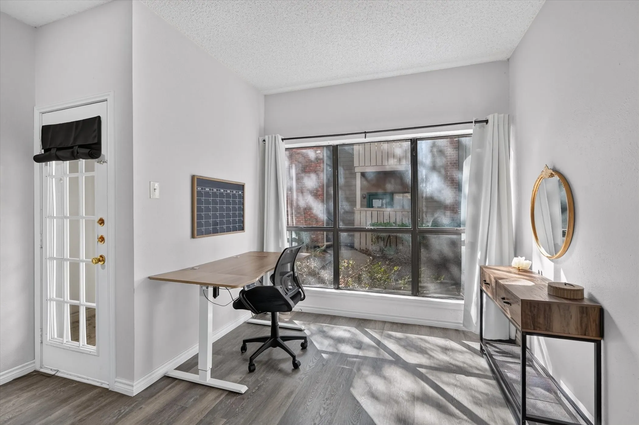 Condominium For Sale in Dallas County , 9254 Forest Lane 106, Dallas, Texas 75243, 1 Bedroom, 1 Bathroom, Garage spaces, 748 Sqft, built in 1982, mls#21403598, Real Estate Agent in Dallas, Homes For Sale in Dallas county, Homes For Sale in Dallas, Realtor in Dallas Texas, Real Estate Brokerage Independent Realty Texas, Luminita Cordes Realtor