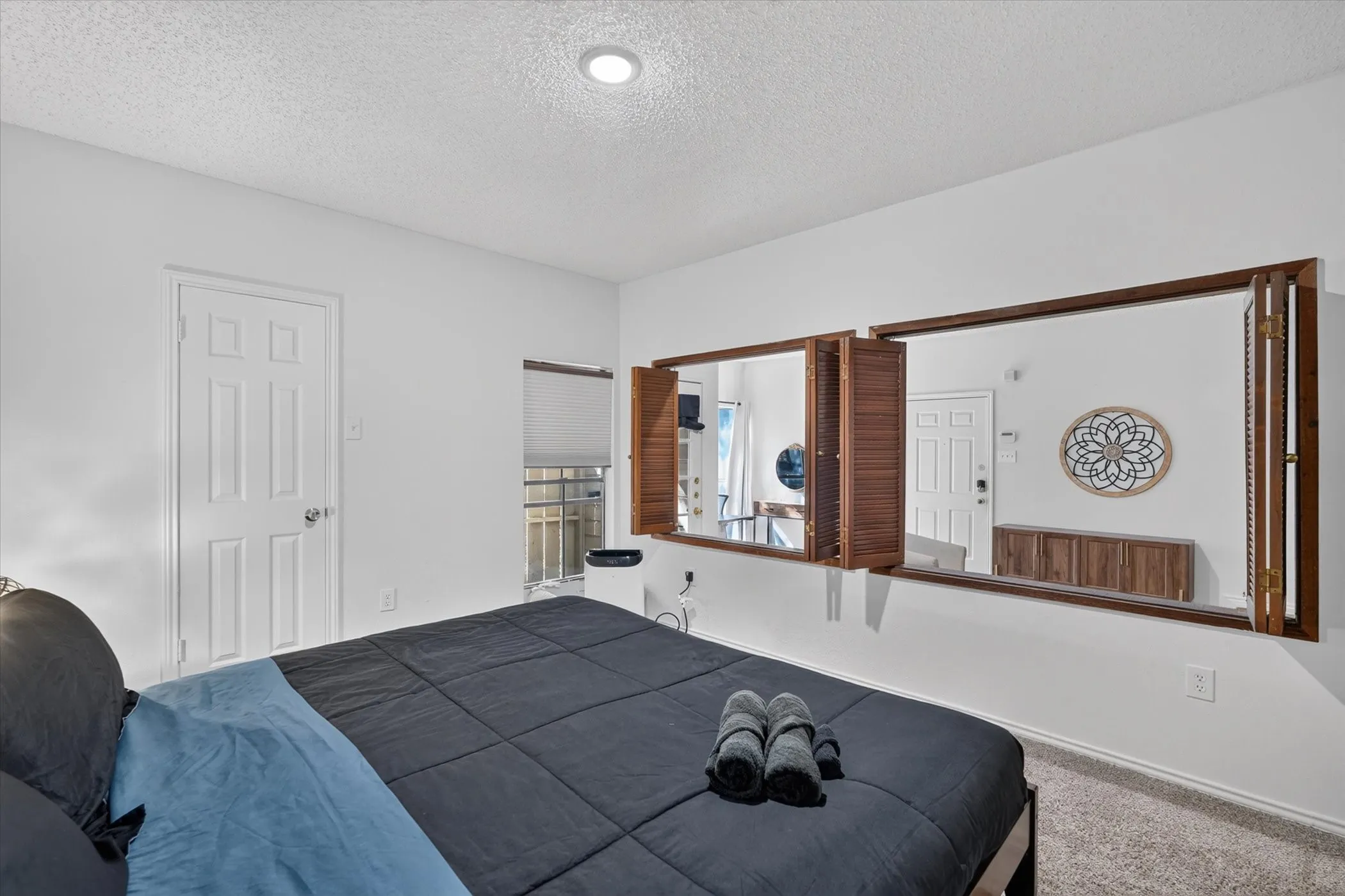 Condominium For Sale in Dallas County , 9254 Forest Lane 106, Dallas, Texas 75243, 1 Bedroom, 1 Bathroom, Garage spaces, 748 Sqft, built in 1982, mls#21403598, Real Estate Agent in Dallas, Homes For Sale in Dallas county, Homes For Sale in Dallas, Realtor in Dallas Texas, Real Estate Brokerage Independent Realty Texas, Luminita Cordes Realtor