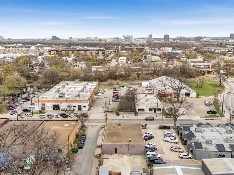 Office For Rent in Dallas County , 914 W Commerce Street, Dallas, Texas 75208, 0, 0, Garage spaces, 0 Sqft, built in 1956, mls#21403597, Real Estate Agent in Dallas, Homes For Rent in Dallas county, Homes For Rent in Dallas, Realtor in Dallas Texas, Real Estate Brokerage Independent Realty Texas, Luminita Cordes Realtor