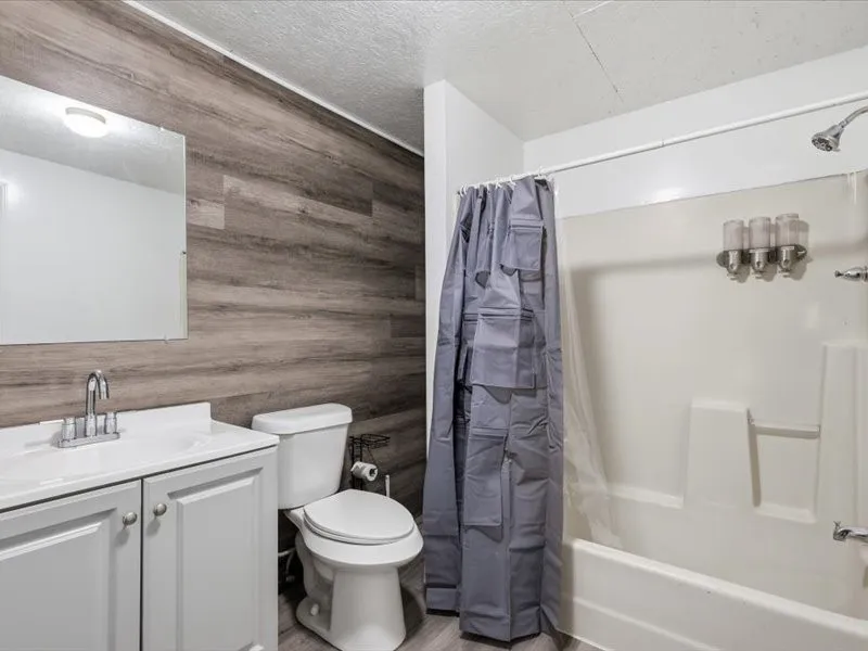 Office For Rent in Dallas County , 914 W Commerce Street, Dallas, Texas 75208, 0, 0, Garage spaces, 0 Sqft, built in 1956, mls#21403597, Real Estate Agent in Dallas, Homes For Rent in Dallas county, Homes For Rent in Dallas, Realtor in Dallas Texas, Real Estate Brokerage Independent Realty Texas, Luminita Cordes Realtor