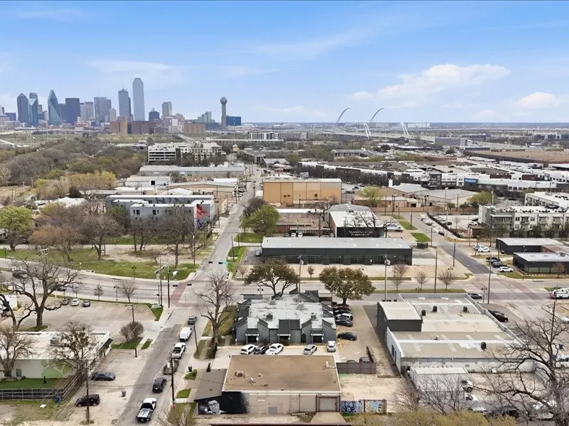 Office For Rent in Dallas County , 914 W Commerce Street, Dallas, Texas 75208, 0, 0, Garage spaces, 0 Sqft, built in 1956, mls#21403597, Real Estate Agent in Dallas, Homes For Rent in Dallas county, Homes For Rent in Dallas, Realtor in Dallas Texas, Real Estate Brokerage Independent Realty Texas, Luminita Cordes Realtor
