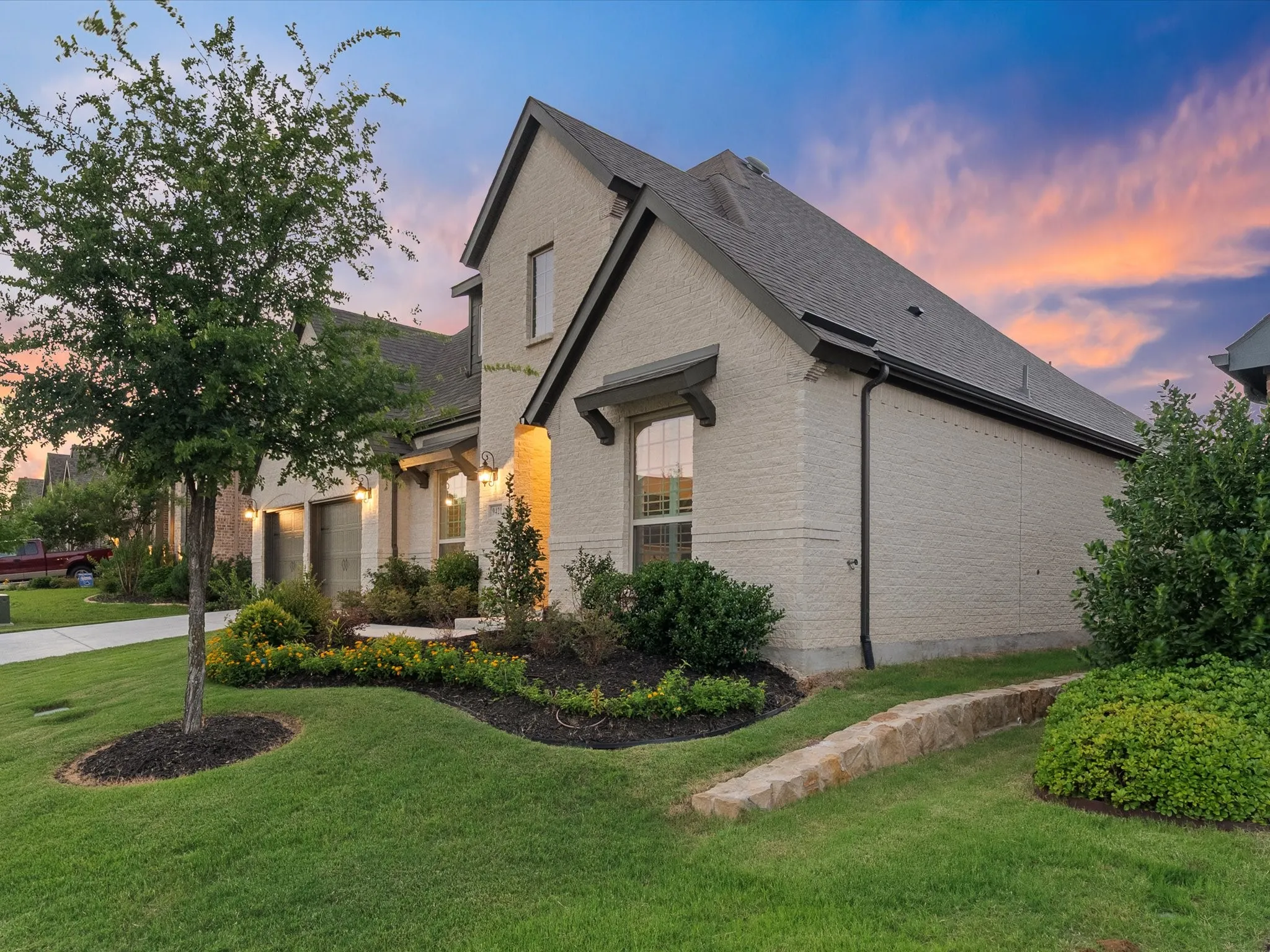 Single Family Residence For Sale in Denton County , 9421 Excursion Drive, Oak Point, Texas 75068, 4 Bedroom, 4 Bathroom, 3 Garage spaces, 2,940 Sqft, built in 2020, mls#21396129, Real Estate Agent in Oak Point, Homes For Sale in Denton county, Homes For Sale in Oak Point, Realtor in Oak Point Texas, Real Estate Brokerage Independent Realty Texas, Luminita Cordes Realtor
