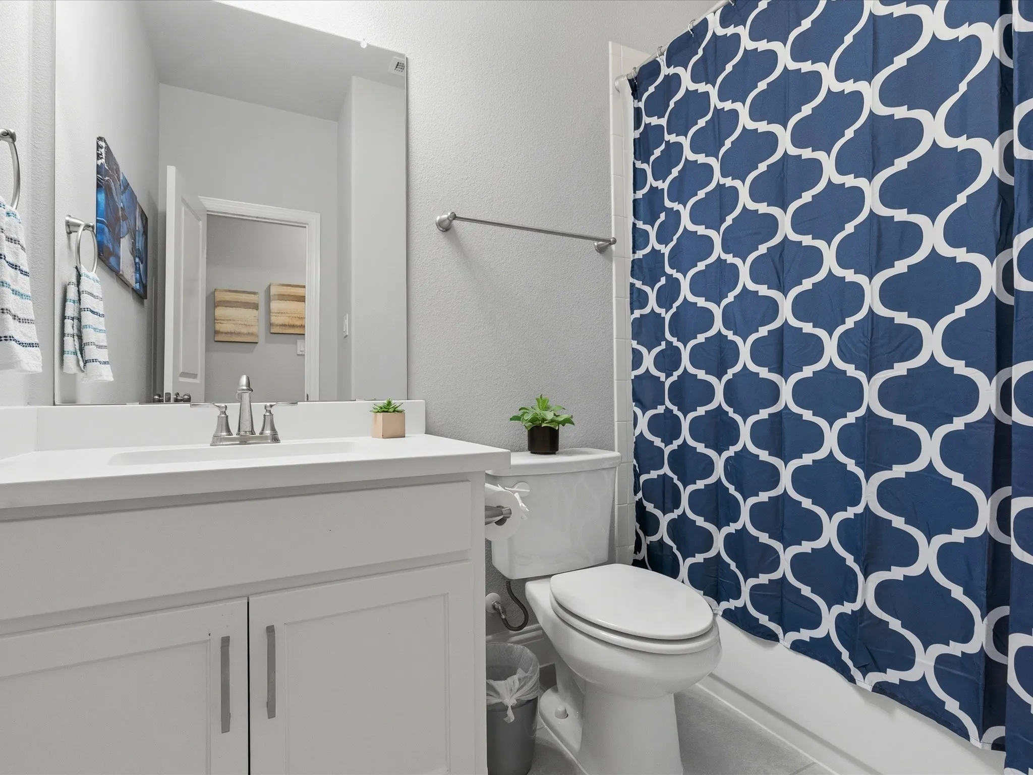 Single Family Residence For Sale in Denton County , 9421 Excursion Drive, Oak Point, Texas 75068, 4 Bedroom, 4 Bathroom, 3 Garage spaces, 2,940 Sqft, built in 2020, mls#21396129, Real Estate Agent in Oak Point, Homes For Sale in Denton county, Homes For Sale in Oak Point, Realtor in Oak Point Texas, Real Estate Brokerage Independent Realty Texas, Luminita Cordes Realtor
