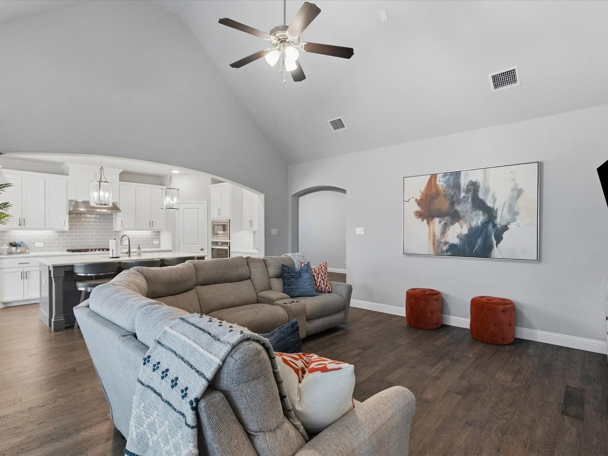 Single Family Residence For Sale in Denton County , 9421 Excursion Drive, Oak Point, Texas 75068, 4 Bedroom, 4 Bathroom, 3 Garage spaces, 2,940 Sqft, built in 2020, mls#21396129, Real Estate Agent in Oak Point, Homes For Sale in Denton county, Homes For Sale in Oak Point, Realtor in Oak Point Texas, Real Estate Brokerage Independent Realty Texas, Luminita Cordes Realtor
