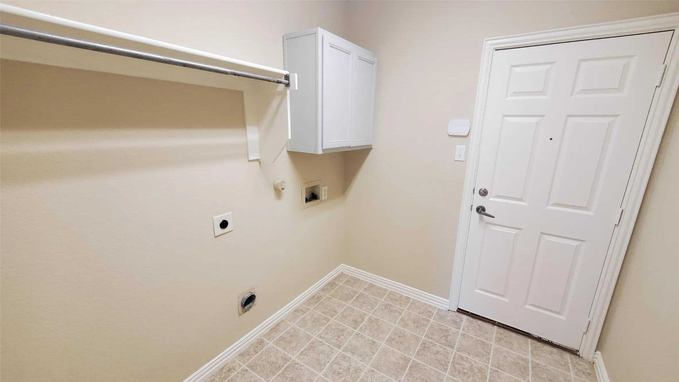 Single Family Residence For Rent in Dallas County , 10909 Nantucket Drive, Rowlett, Texas 75089, 4 Bedroom, 3 Bathroom, 2 Garage spaces, 2,597 Sqft, built in 2005, mls#21403626, Real Estate Agent in Rowlett, Homes For Rent in Dallas county, Homes For Rent in Rowlett, Realtor in Rowlett Texas, Real Estate Brokerage Independent Realty Texas, Luminita Cordes Realtor