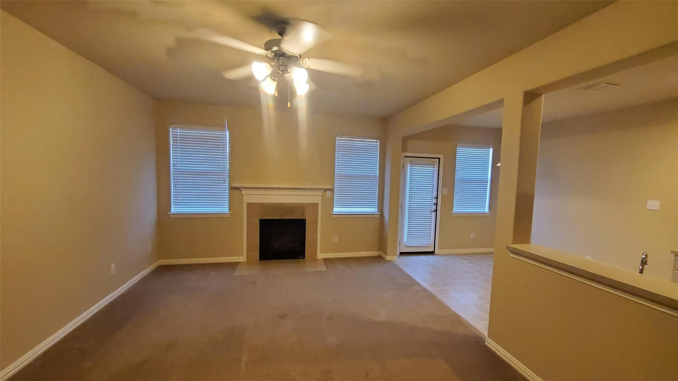 Single Family Residence For Rent in Dallas County , 10909 Nantucket Drive, Rowlett, Texas 75089, 4 Bedroom, 3 Bathroom, 2 Garage spaces, 2,597 Sqft, built in 2005, mls#21403626, Real Estate Agent in Rowlett, Homes For Rent in Dallas county, Homes For Rent in Rowlett, Realtor in Rowlett Texas, Real Estate Brokerage Independent Realty Texas, Luminita Cordes Realtor