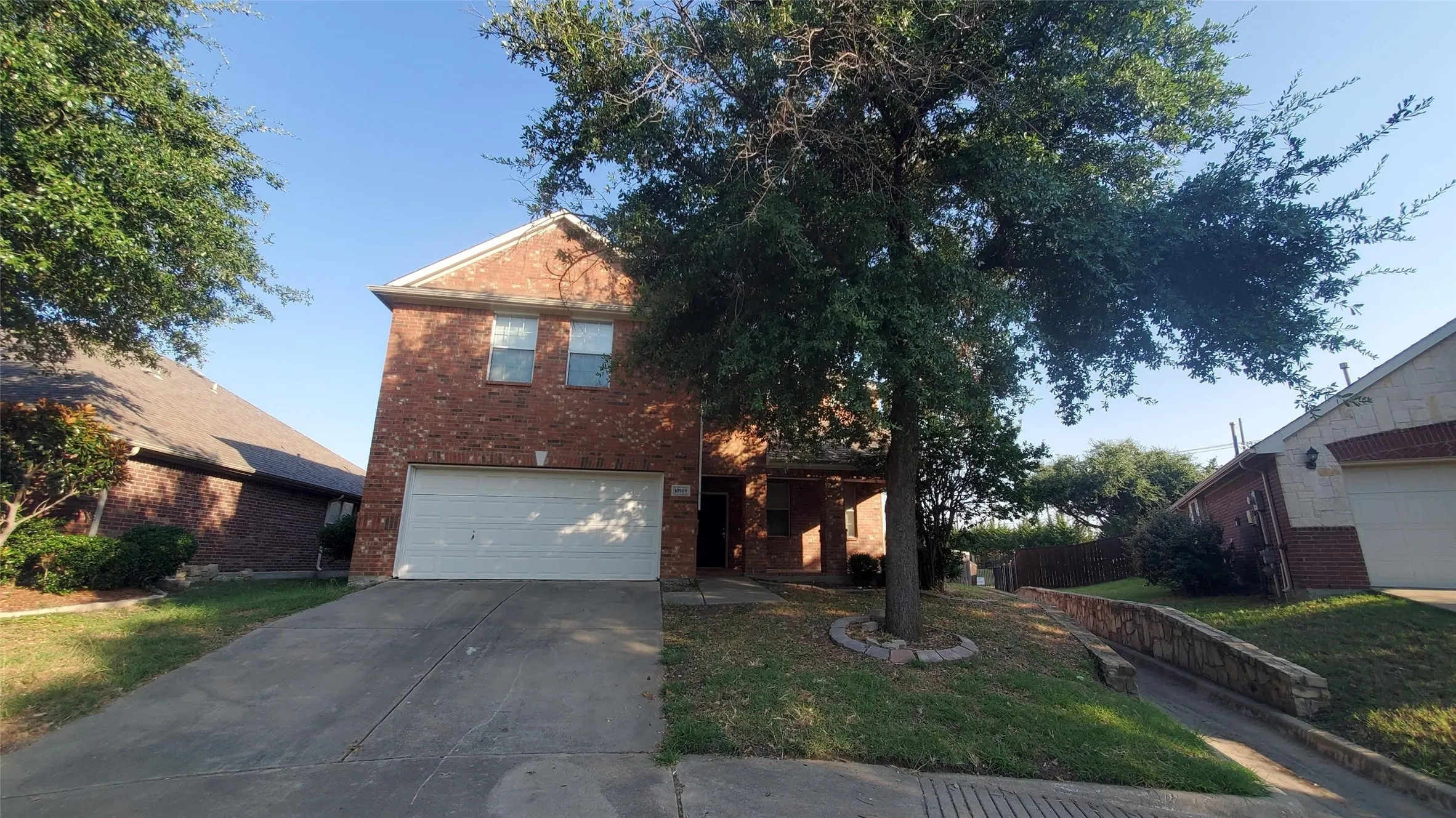 Single Family Residence For Rent in Dallas County , 10909 Nantucket Drive, Rowlett, Texas 75089, 4 Bedroom, 3 Bathroom, 2 Garage spaces, 2,597 Sqft, built in 2005, mls#21403626, Real Estate Agent in Rowlett, Homes For Rent in Dallas county, Homes For Rent in Rowlett, Realtor in Rowlett Texas, Real Estate Brokerage Independent Realty Texas, Luminita Cordes Realtor