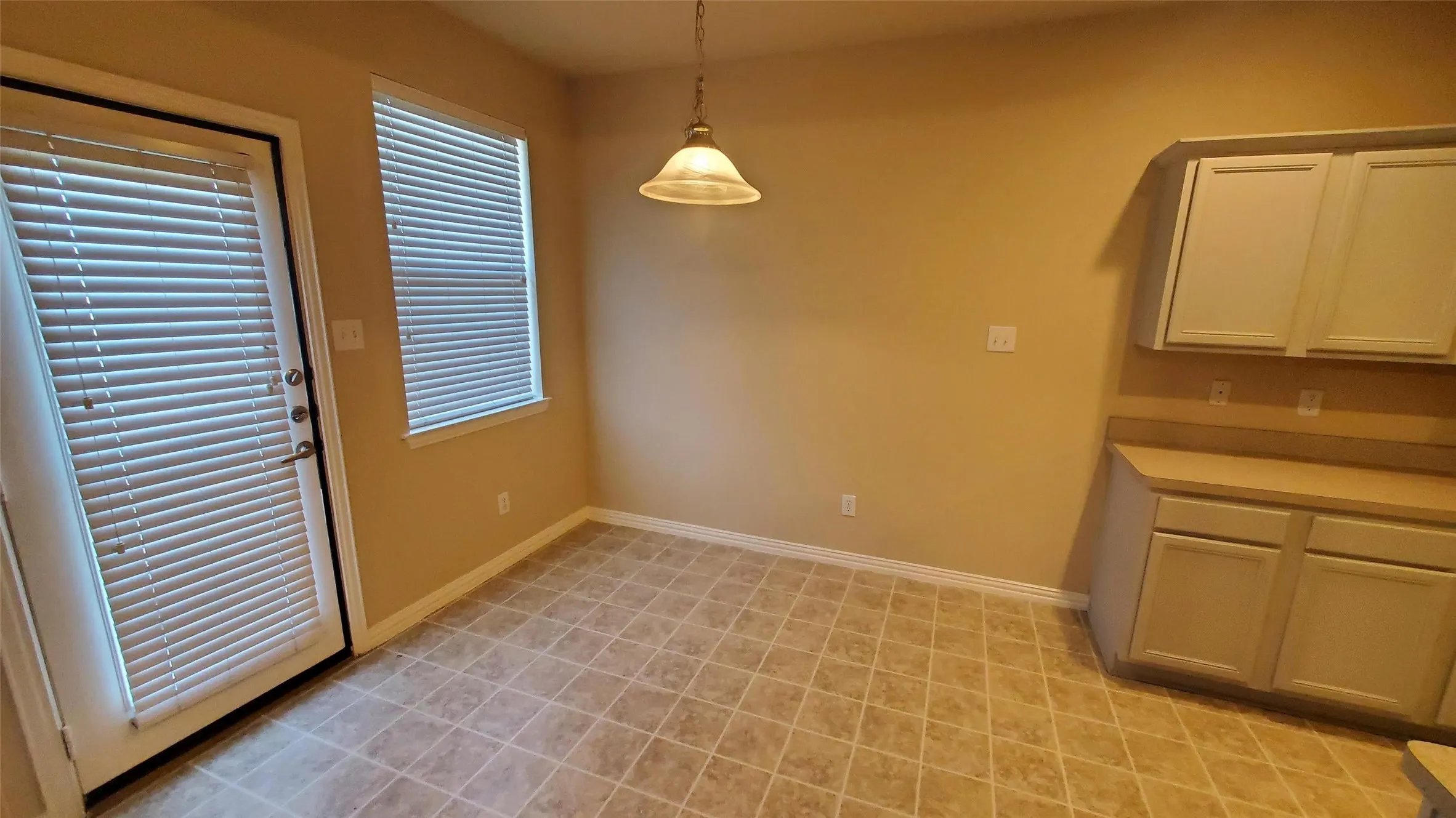 Single Family Residence For Rent in Dallas County , 10909 Nantucket Drive, Rowlett, Texas 75089, 4 Bedroom, 3 Bathroom, 2 Garage spaces, 2,597 Sqft, built in 2005, mls#21403626, Real Estate Agent in Rowlett, Homes For Rent in Dallas county, Homes For Rent in Rowlett, Realtor in Rowlett Texas, Real Estate Brokerage Independent Realty Texas, Luminita Cordes Realtor