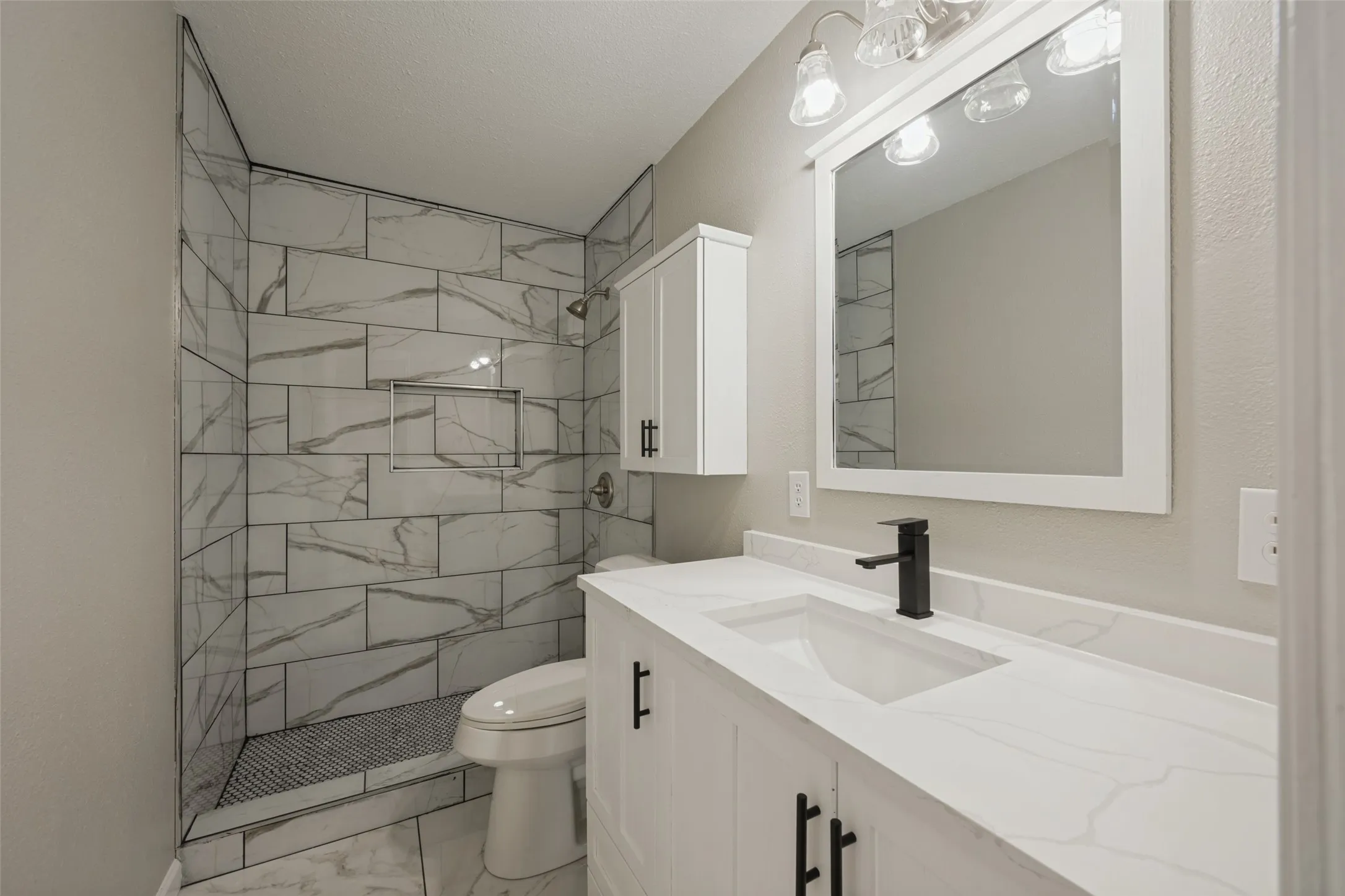 Single Family Residence For Sale in Tarrant County , 408 E Tucker Boulevard, Arlington, Texas 76010, 4 Bedroom, 2 Bathroom, 2 Garage spaces, 1,334 Sqft, built in 1956, mls#21403634, Real Estate Agent in Arlington, Homes For Sale in Tarrant county, Homes For Sale in Arlington, Realtor in Arlington Texas, Real Estate Brokerage Independent Realty Texas, Luminita Cordes Realtor