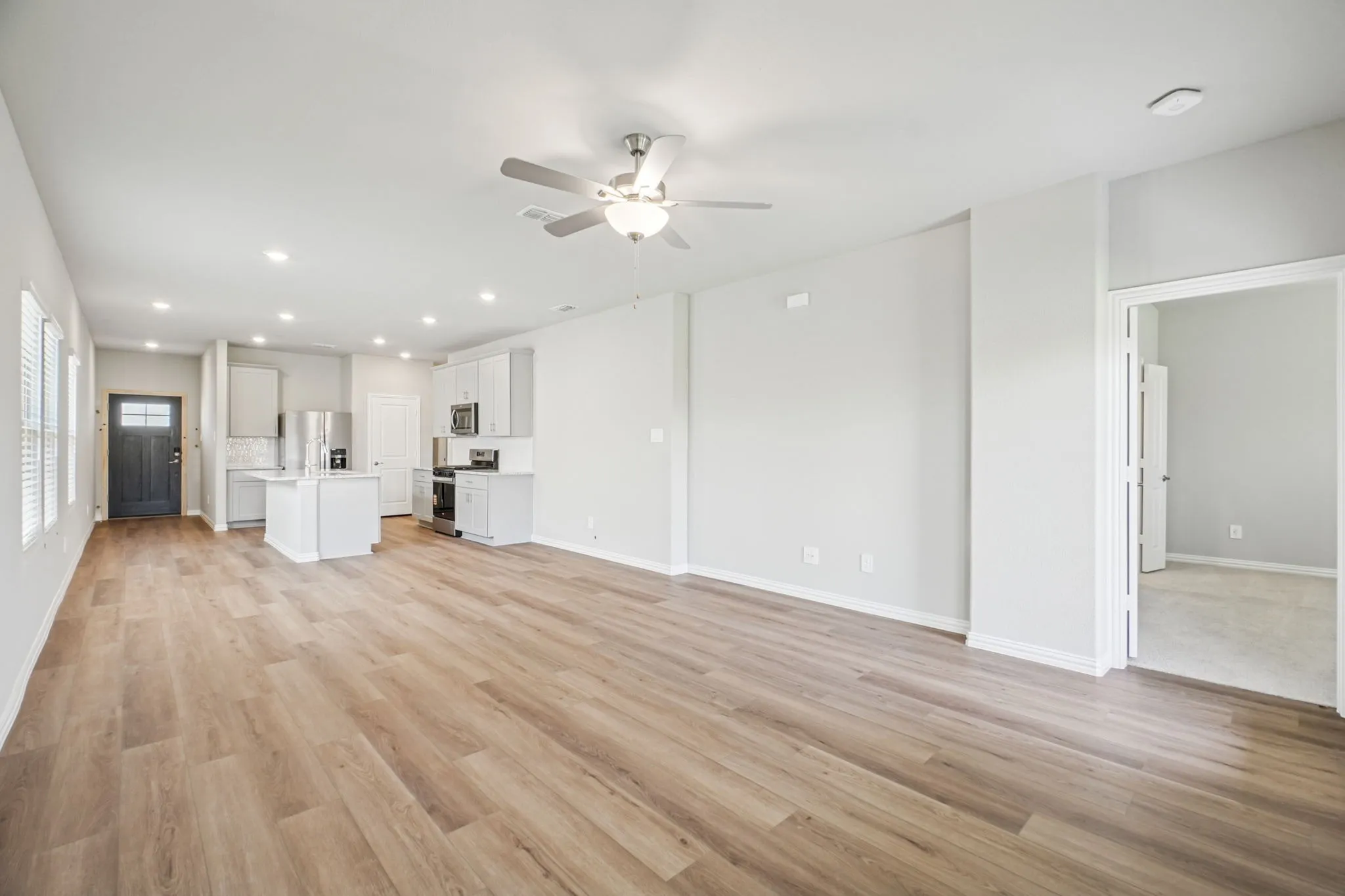 Photo is not of the actual home, but is an inspirational photo of builder’s model home and may depict options, furnishings, and/or decorator features that are not included.