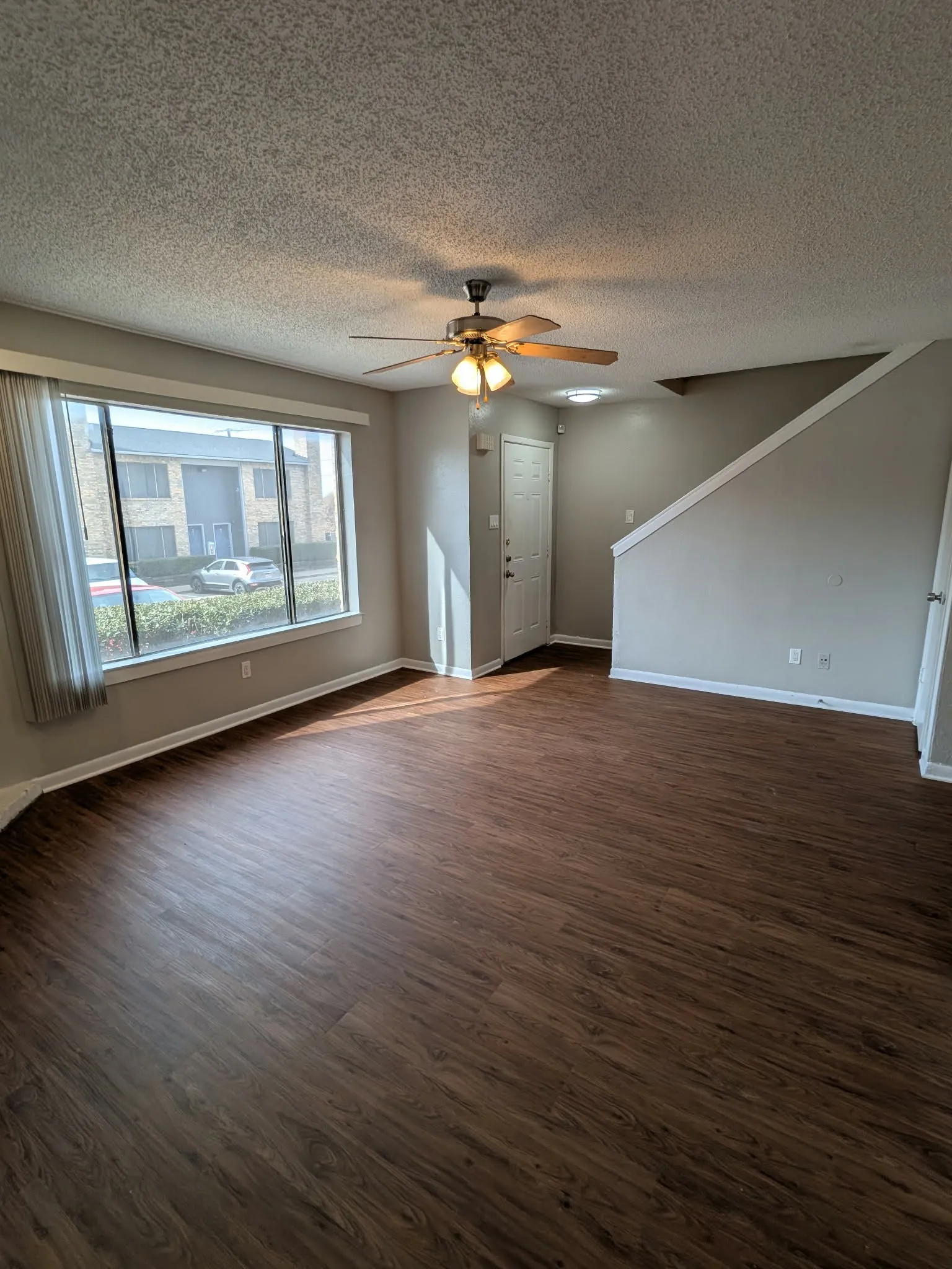 Condominium For Rent in Dallas County , 514 E Belt Line Road B12, De Soto, Texas 75115, 2 Bedroom, 2 Bathroom, Garage spaces, 1,106 Sqft, built in 1983, mls#21403600, Real Estate Agent in De Soto, Homes For Rent in Dallas county, Homes For Rent in De Soto, Realtor in De Soto Texas, Real Estate Brokerage Independent Realty Texas, Luminita Cordes Realtor