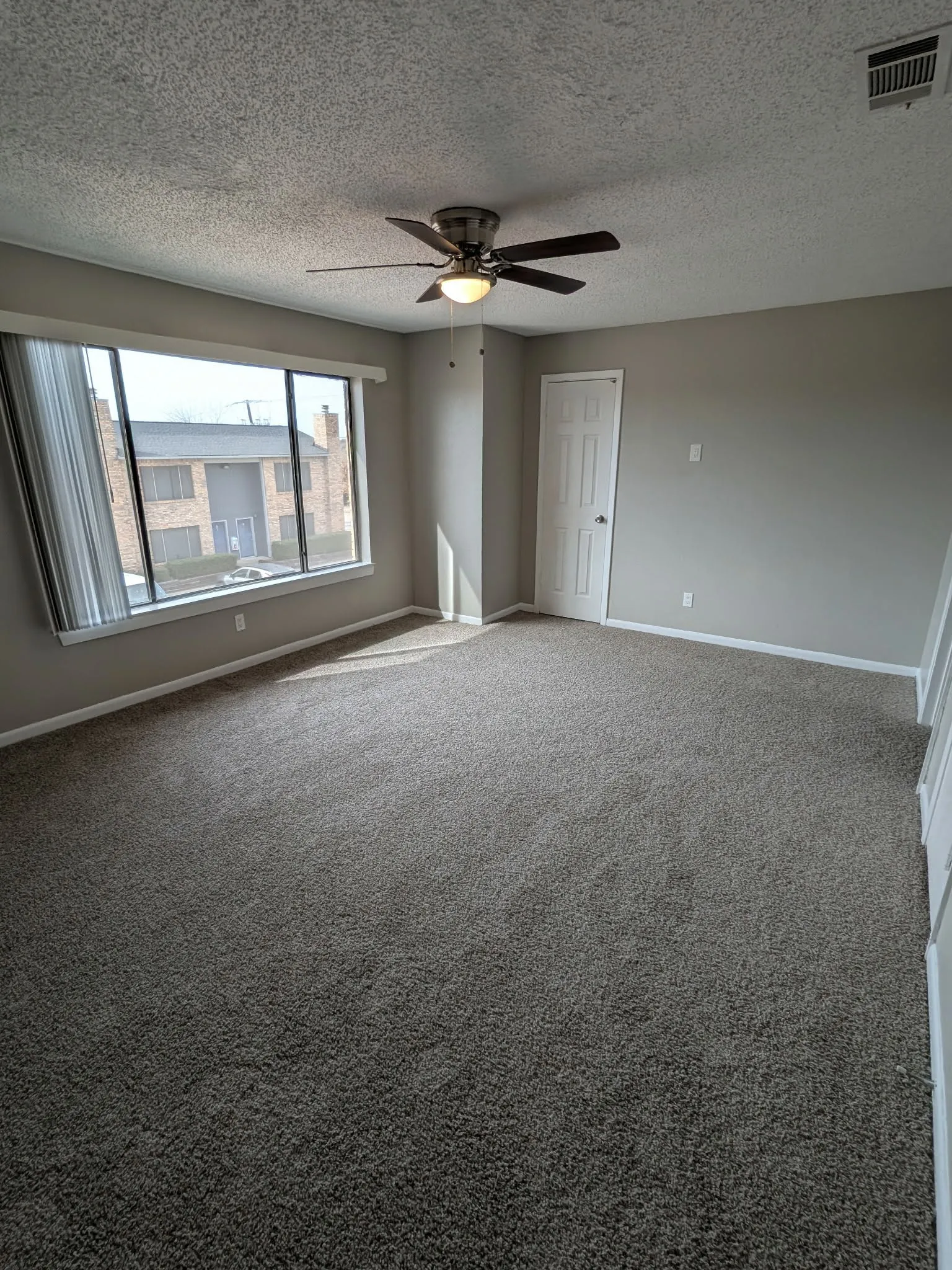 Condominium For Rent in Dallas County , 514 E Belt Line Road B12, De Soto, Texas 75115, 2 Bedroom, 2 Bathroom, Garage spaces, 1,106 Sqft, built in 1983, mls#21403600, Real Estate Agent in De Soto, Homes For Rent in Dallas county, Homes For Rent in De Soto, Realtor in De Soto Texas, Real Estate Brokerage Independent Realty Texas, Luminita Cordes Realtor