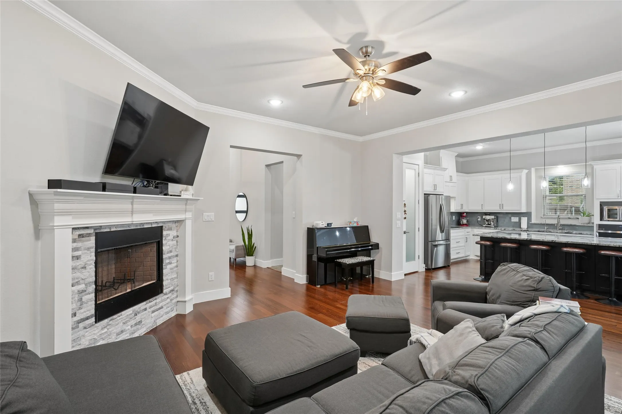 Single Family Residence For Sale in Tarrant County , 516 Woodland Drive, Azle, Texas 76020, 4 Bedroom, 3 Bathroom, 2 Garage spaces, 2,196 Sqft, built in 2021, mls#21403557, Real Estate Agent in Azle, Homes For Sale in Tarrant county, Homes For Sale in Azle, Realtor in Azle Texas, Real Estate Brokerage Independent Realty Texas, Luminita Cordes Realtor