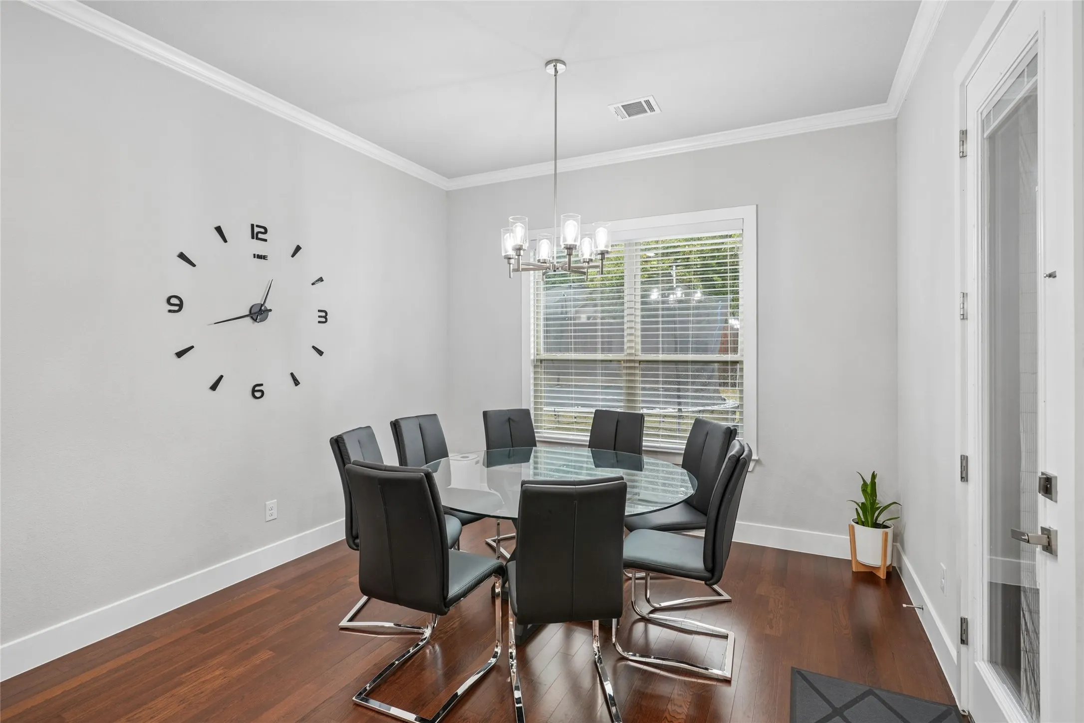 Single Family Residence For Sale in Tarrant County , 516 Woodland Drive, Azle, Texas 76020, 4 Bedroom, 3 Bathroom, 2 Garage spaces, 2,196 Sqft, built in 2021, mls#21403557, Real Estate Agent in Azle, Homes For Sale in Tarrant county, Homes For Sale in Azle, Realtor in Azle Texas, Real Estate Brokerage Independent Realty Texas, Luminita Cordes Realtor