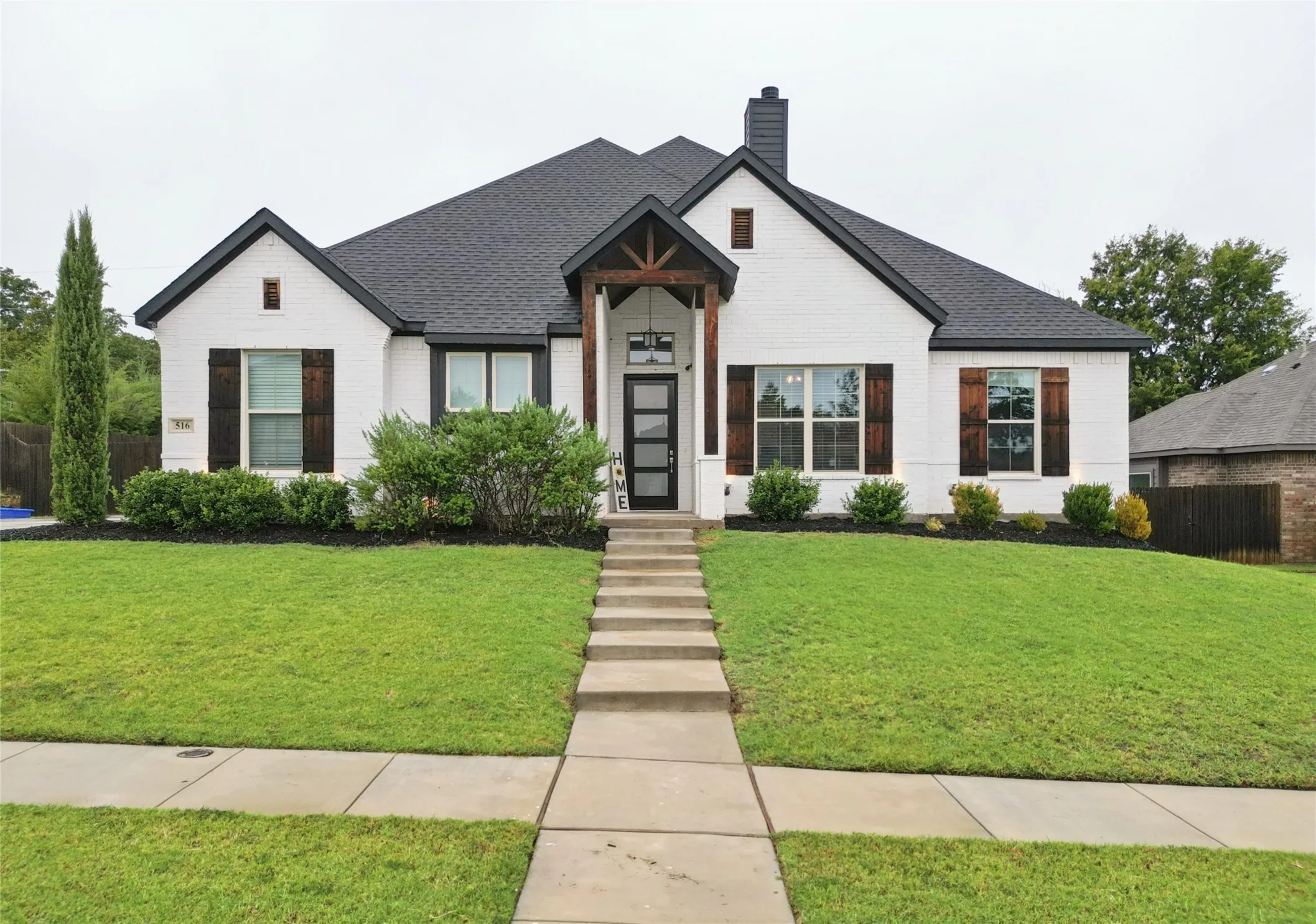 Single Family Residence For Sale in Tarrant County , 516 Woodland Drive, Azle, Texas 76020, 4 Bedroom, 3 Bathroom, 2 Garage spaces, 2,196 Sqft, built in 2021, mls#21403557, Real Estate Agent in Azle, Homes For Sale in Tarrant county, Homes For Sale in Azle, Realtor in Azle Texas, Real Estate Brokerage Independent Realty Texas, Luminita Cordes Realtor