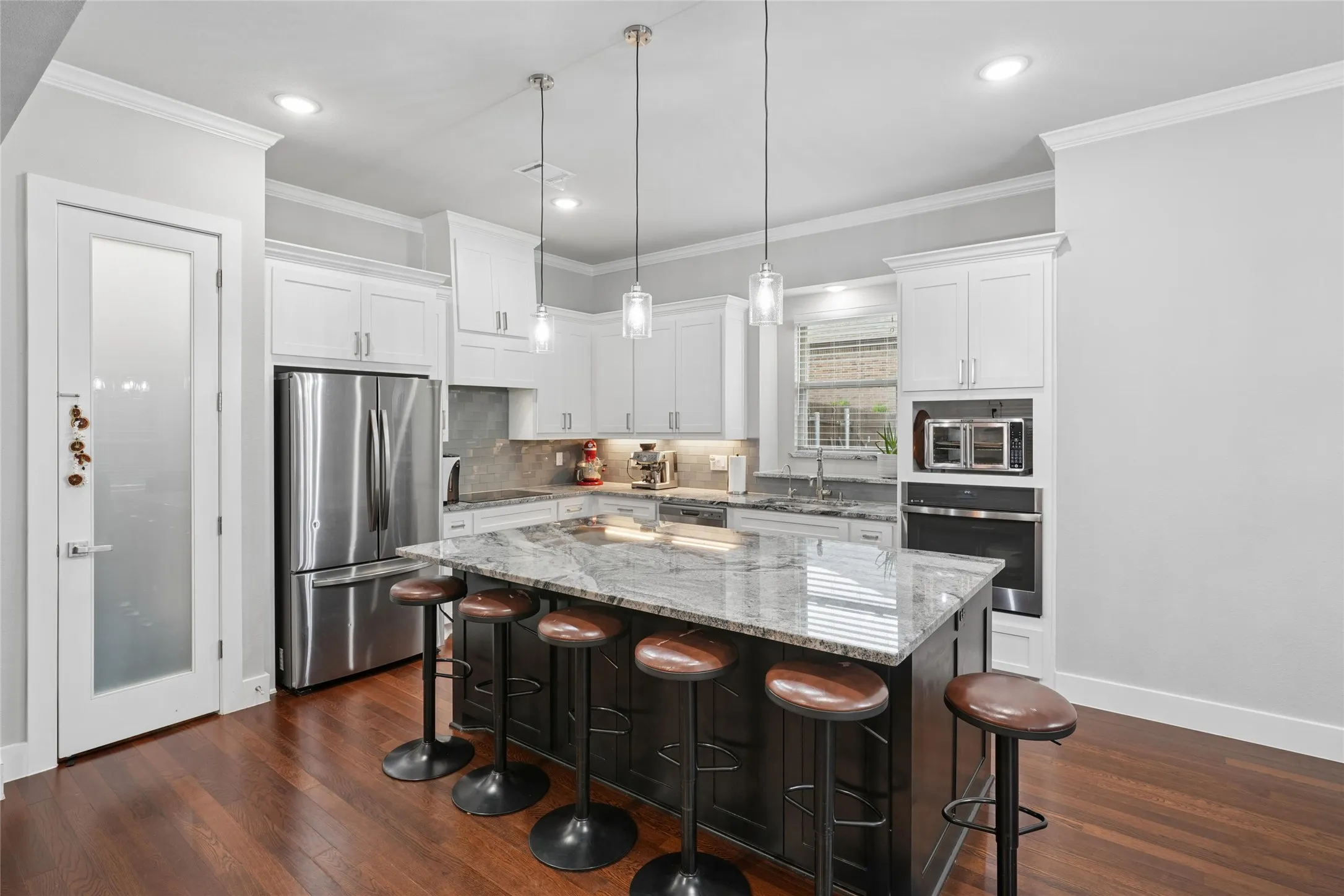 Single Family Residence For Sale in Tarrant County , 516 Woodland Drive, Azle, Texas 76020, 4 Bedroom, 3 Bathroom, 2 Garage spaces, 2,196 Sqft, built in 2021, mls#21403557, Real Estate Agent in Azle, Homes For Sale in Tarrant county, Homes For Sale in Azle, Realtor in Azle Texas, Real Estate Brokerage Independent Realty Texas, Luminita Cordes Realtor