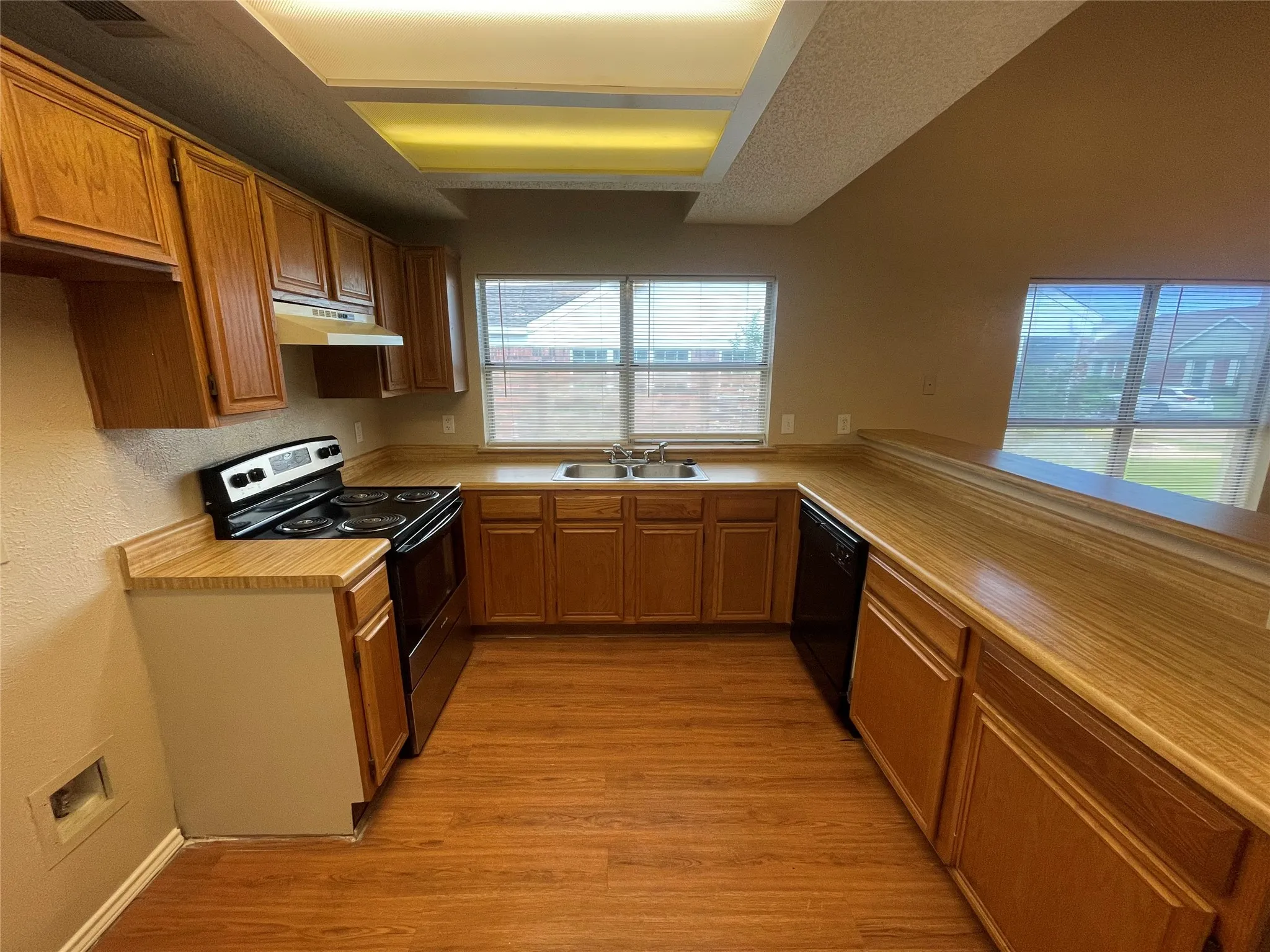Duplex For Rent in Dallas County , 7614 Cousteau Drive, Rowlett, Texas 75088, 2 Bedroom, 2 Bathroom, 2 Garage spaces, 1,036 Sqft, built in 1987, mls#21403652, Real Estate Agent in Rowlett, Homes For Rent in Dallas county, Homes For Rent in Rowlett, Realtor in Rowlett Texas, Real Estate Brokerage Independent Realty Texas, Luminita Cordes Realtor