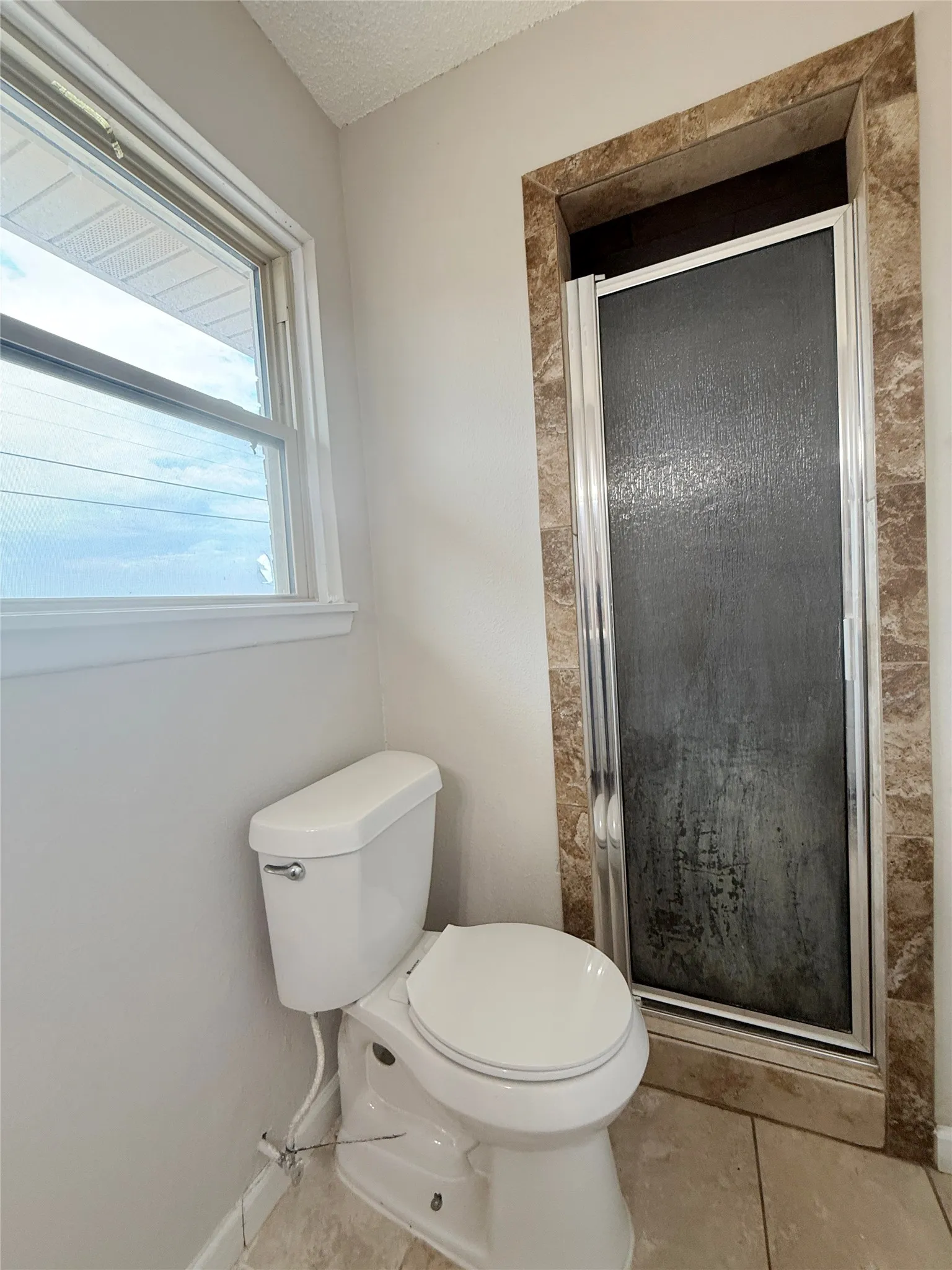 Single Family Residence For Sale in Midland County , 4629 Versailles Drive, Midland, Texas 79703, 3 Bedroom, 2 Bathroom, Garage spaces, 1,151 Sqft, built in 1958, mls#21403629, Real Estate Agent in Midland, Homes For Sale in Midland county, Homes For Sale in Midland, Realtor in Midland Texas, Real Estate Brokerage Independent Realty Texas, Luminita Cordes Realtor