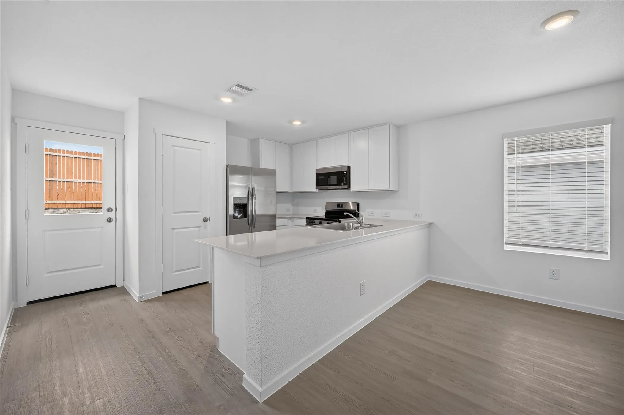 Single Family Residence For Rent in Collin County , 5330 Cinnamon Lane, Princeton, Texas 75407, 3 Bedroom, 2 Bathroom, 2 Garage spaces, 1,411 Sqft, built in 2026, mls#21403654, Real Estate Agent in Princeton, Homes For Rent in Collin county, Homes For Rent in Princeton, Realtor in Princeton Texas, Real Estate Brokerage Independent Realty Texas, Luminita Cordes Realtor