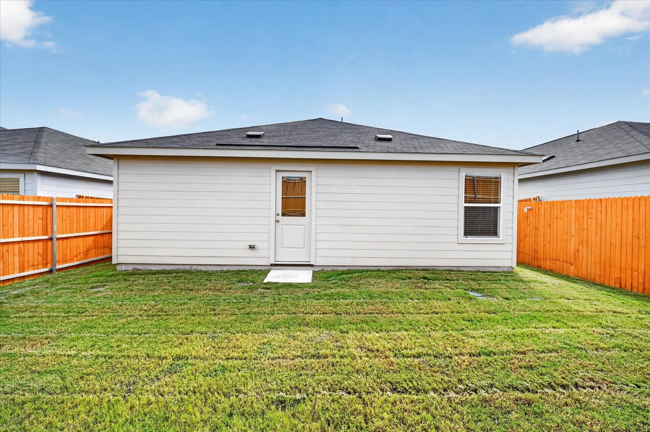 Single Family Residence For Rent in Collin County , 5330 Cinnamon Lane, Princeton, Texas 75407, 3 Bedroom, 2 Bathroom, 2 Garage spaces, 1,411 Sqft, built in 2026, mls#21403654, Real Estate Agent in Princeton, Homes For Rent in Collin county, Homes For Rent in Princeton, Realtor in Princeton Texas, Real Estate Brokerage Independent Realty Texas, Luminita Cordes Realtor