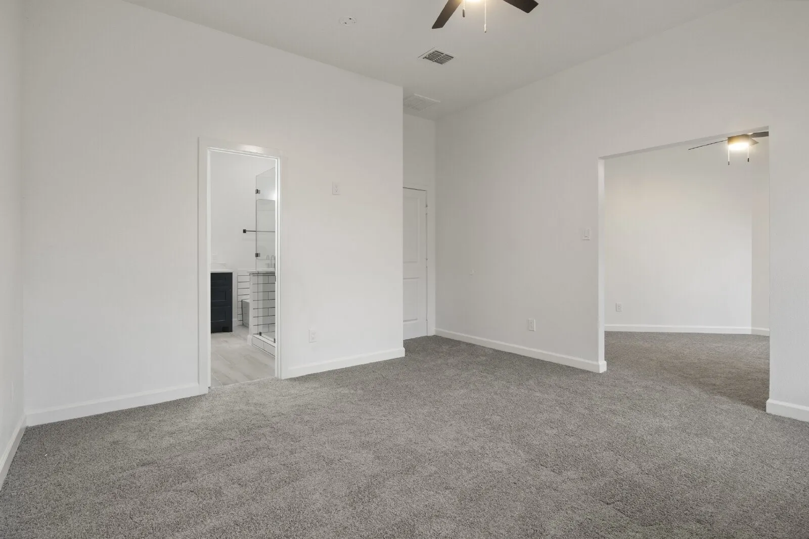 Single Family Residence For Rent in Tarrant County , 8275 Horse Whisper Lane, Fort Worth, Texas 76131, 3 Bedroom, 2 Bathroom, 2 Garage spaces, 1,949 Sqft, built in 2003, mls#21403656, Real Estate Agent in Fort Worth, Homes For Rent in Tarrant county, Homes For Rent in Fort Worth, Realtor in Fort Worth Texas, Real Estate Brokerage Independent Realty Texas, Luminita Cordes Realtor