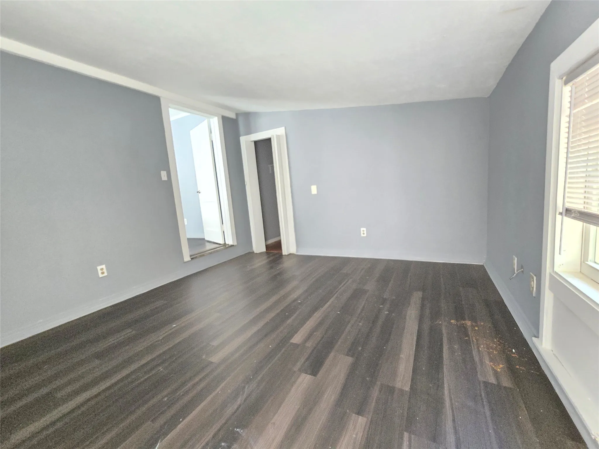 Duplex For Rent in Dallas County , 1730 Seevers Avenue 2, Dallas, Texas 75216, 3 Bedroom, 1 Bathroom, Garage spaces, 1,877 Sqft, built in 1946, mls#21403668, Real Estate Agent in Dallas, Homes For Rent in Dallas county, Homes For Rent in Dallas, Realtor in Dallas Texas, Real Estate Brokerage Independent Realty Texas, Luminita Cordes Realtor