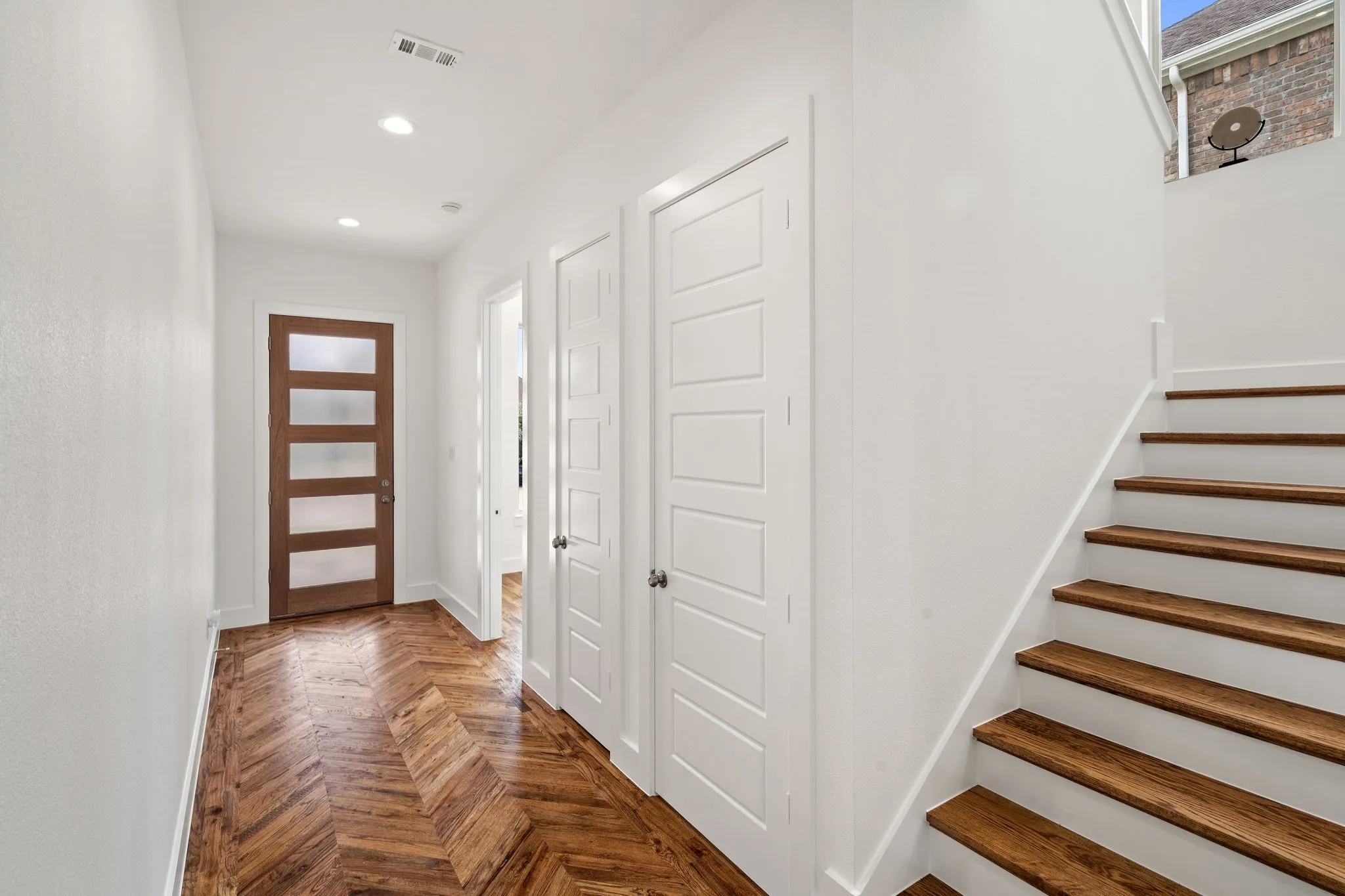 Single Family Residence For Rent in Dallas County , 907 Saint George Place, De Soto, Texas 75115, 4 Bedroom, 3 Bathroom, 2 Garage spaces, 2,600 Sqft, built in 2022, mls#21403636, Real Estate Agent in De Soto, Homes For Rent in Dallas county, Homes For Rent in De Soto, Realtor in De Soto Texas, Real Estate Brokerage Independent Realty Texas, Luminita Cordes Realtor