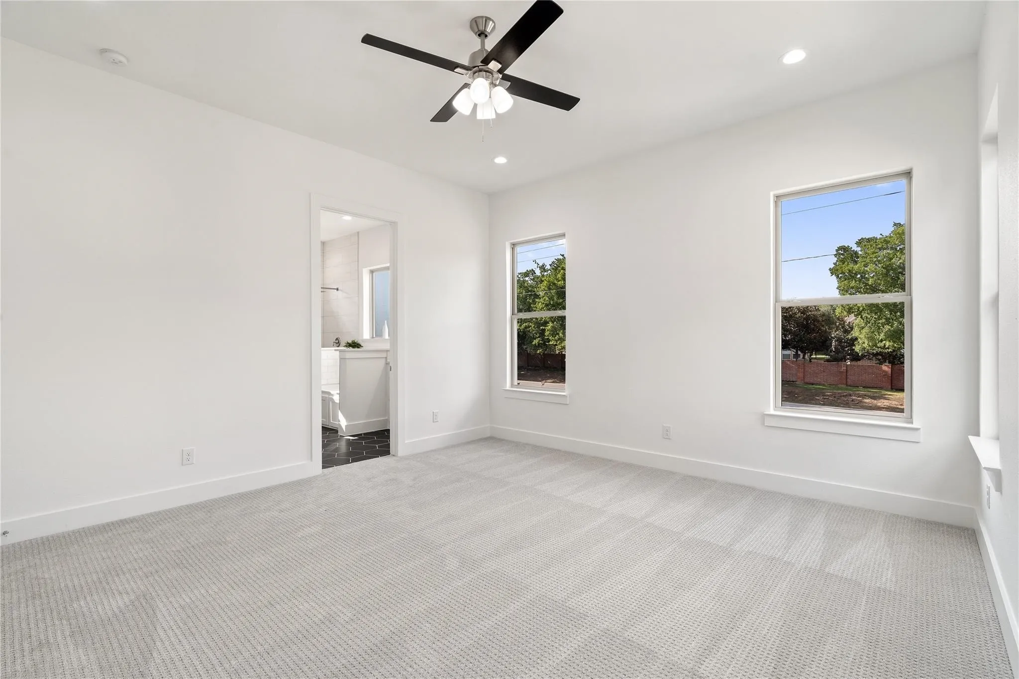 Single Family Residence For Rent in Dallas County , 907 Saint George Place, De Soto, Texas 75115, 4 Bedroom, 3 Bathroom, 2 Garage spaces, 2,600 Sqft, built in 2022, mls#21403636, Real Estate Agent in De Soto, Homes For Rent in Dallas county, Homes For Rent in De Soto, Realtor in De Soto Texas, Real Estate Brokerage Independent Realty Texas, Luminita Cordes Realtor