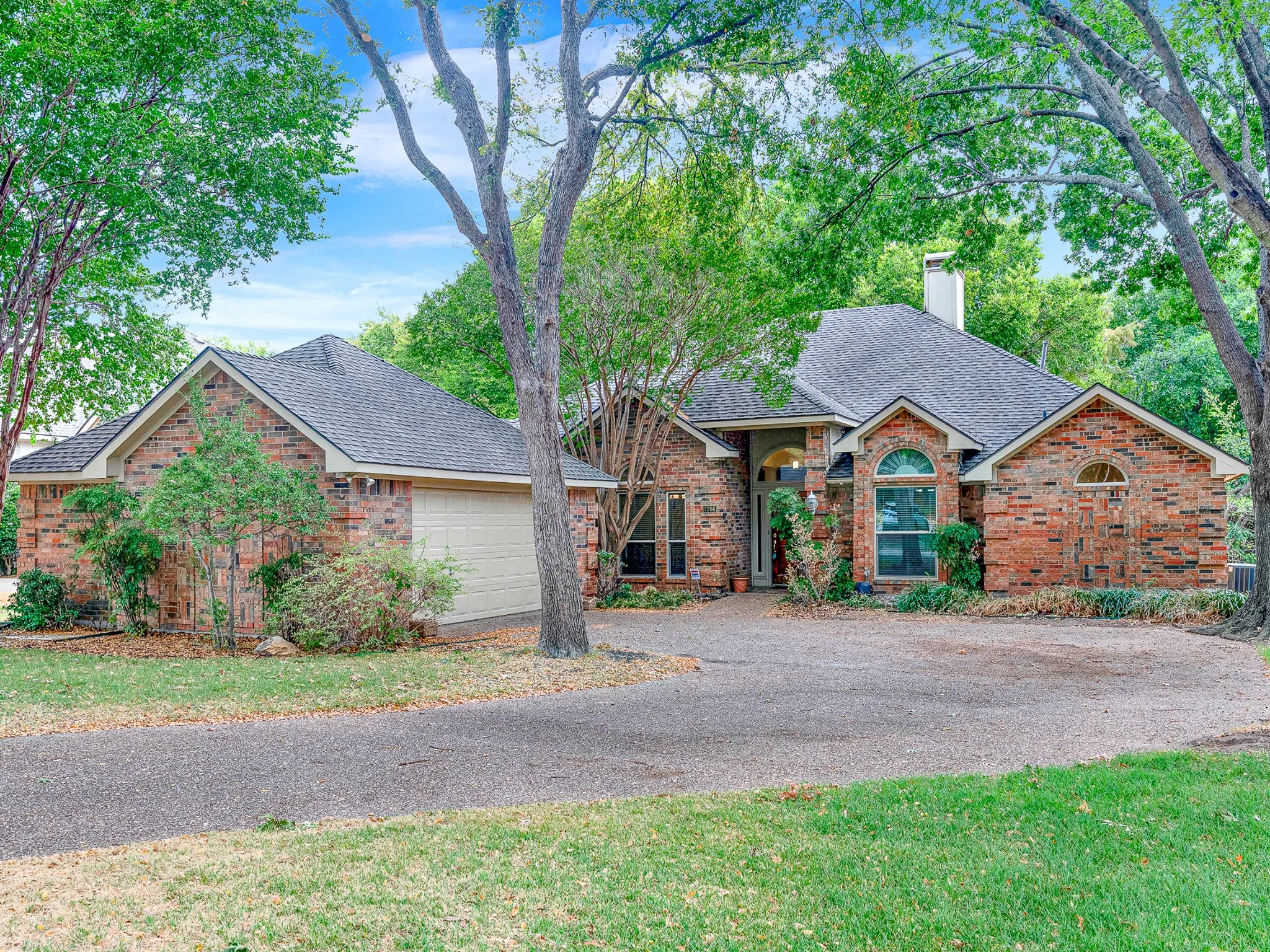 Quiet neighborhood with mature trees