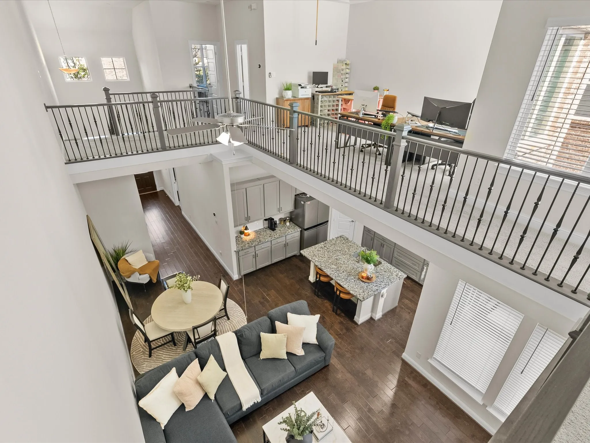 Townhouse For Rent in Collin County , 4909 Shore Crest Drive, Mc Kinney, Texas 75070, 4 Bedroom, 4 Bathroom, 2 Garage spaces, 2,440 Sqft, built in 2019, mls#21403054, Real Estate Agent in Mc Kinney, Homes For Rent in Collin county, Homes For Rent in Mc Kinney, Realtor in Mc Kinney Texas, Real Estate Brokerage Independent Realty Texas, Luminita Cordes Realtor