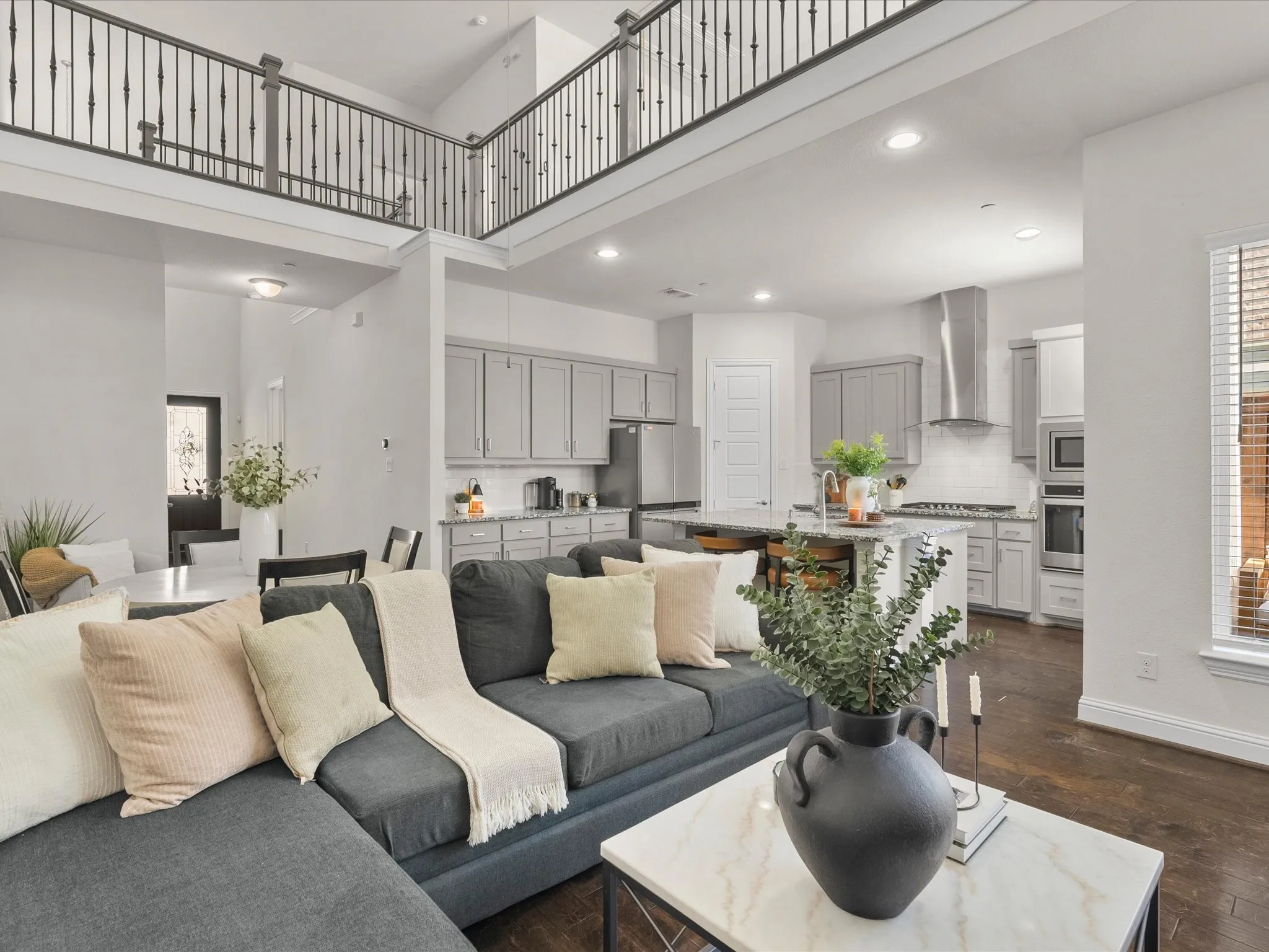 Townhouse For Rent in Collin County , 4909 Shore Crest Drive, Mc Kinney, Texas 75070, 4 Bedroom, 4 Bathroom, 2 Garage spaces, 2,440 Sqft, built in 2019, mls#21403054, Real Estate Agent in Mc Kinney, Homes For Rent in Collin county, Homes For Rent in Mc Kinney, Realtor in Mc Kinney Texas, Real Estate Brokerage Independent Realty Texas, Luminita Cordes Realtor