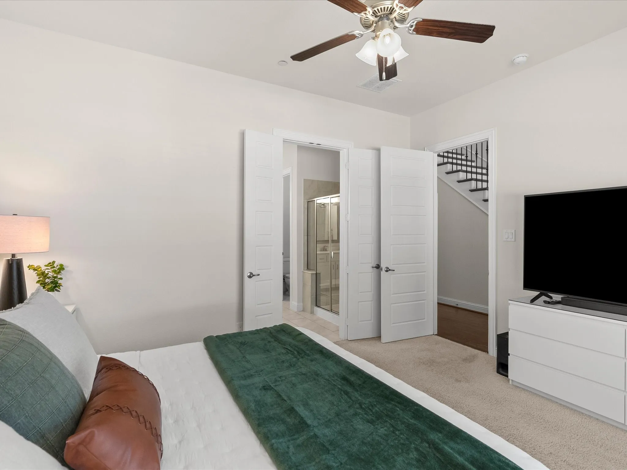 Townhouse For Rent in Collin County , 4909 Shore Crest Drive, Mc Kinney, Texas 75070, 4 Bedroom, 4 Bathroom, 2 Garage spaces, 2,440 Sqft, built in 2019, mls#21403054, Real Estate Agent in Mc Kinney, Homes For Rent in Collin county, Homes For Rent in Mc Kinney, Realtor in Mc Kinney Texas, Real Estate Brokerage Independent Realty Texas, Luminita Cordes Realtor