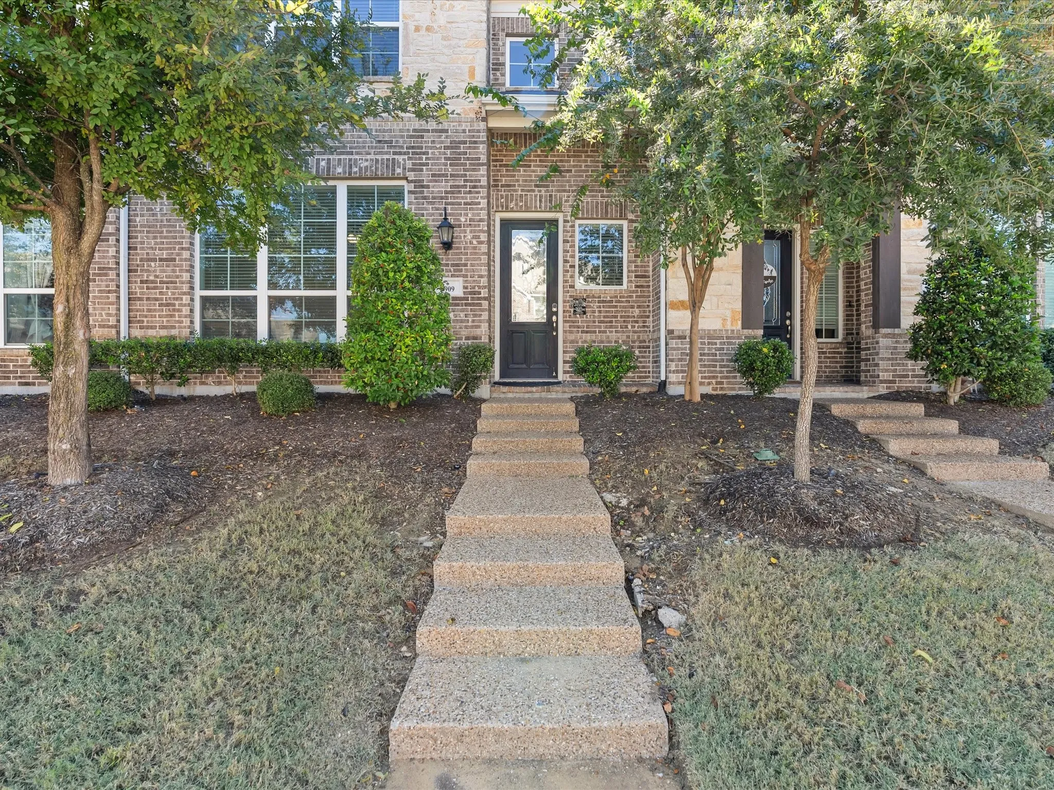 Townhouse For Rent in Collin County , 4909 Shore Crest Drive, Mc Kinney, Texas 75070, 4 Bedroom, 4 Bathroom, 2 Garage spaces, 2,440 Sqft, built in 2019, mls#21403054, Real Estate Agent in Mc Kinney, Homes For Rent in Collin county, Homes For Rent in Mc Kinney, Realtor in Mc Kinney Texas, Real Estate Brokerage Independent Realty Texas, Luminita Cordes Realtor