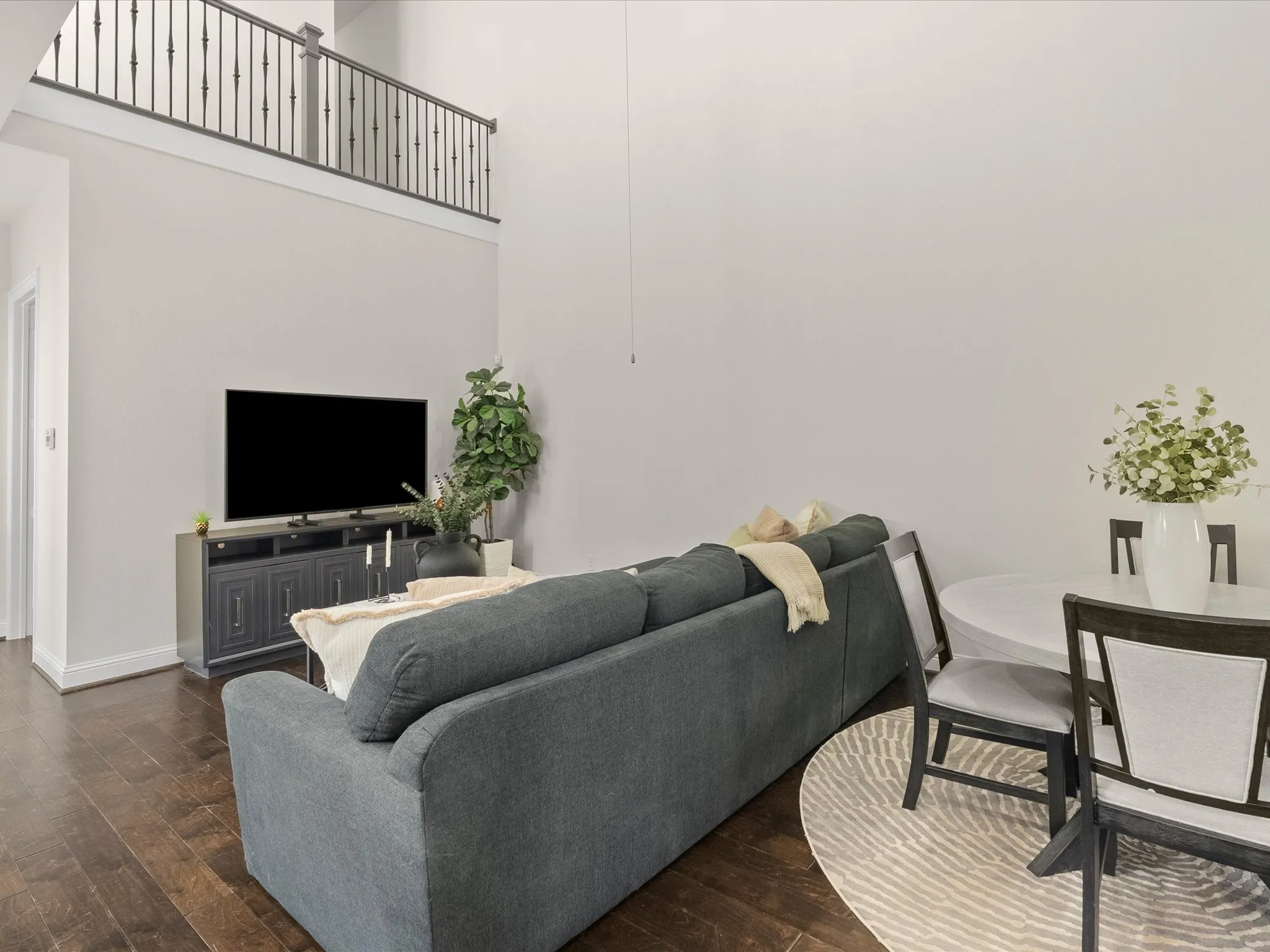 Townhouse For Rent in Collin County , 4909 Shore Crest Drive, Mc Kinney, Texas 75070, 4 Bedroom, 4 Bathroom, 2 Garage spaces, 2,440 Sqft, built in 2019, mls#21403054, Real Estate Agent in Mc Kinney, Homes For Rent in Collin county, Homes For Rent in Mc Kinney, Realtor in Mc Kinney Texas, Real Estate Brokerage Independent Realty Texas, Luminita Cordes Realtor
