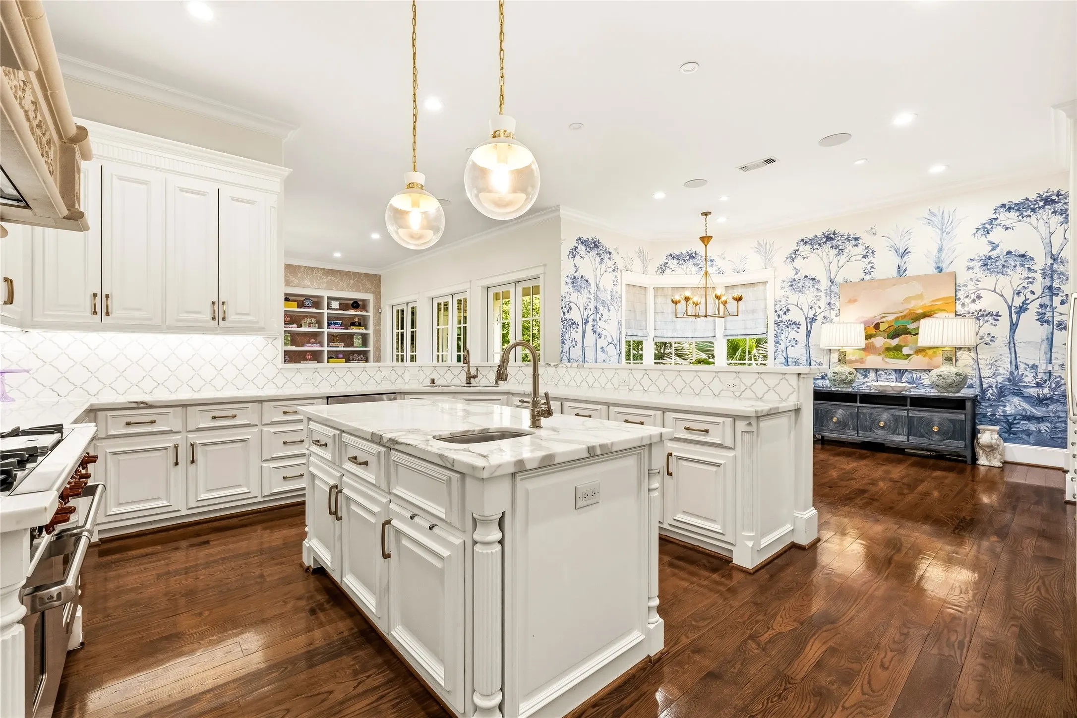 Single Family Residence For Sale in Dallas County , 6714 Glendora Avenue, Dallas, Texas 75230, 4 Bedroom, 6 Bathroom, 3 Garage spaces, 5,343 Sqft, built in 2007, mls#21338427, Real Estate Agent in Dallas, Homes For Sale in Dallas county, Homes For Sale in Dallas, Realtor in Dallas Texas, Real Estate Brokerage Independent Realty Texas, Luminita Cordes Realtor